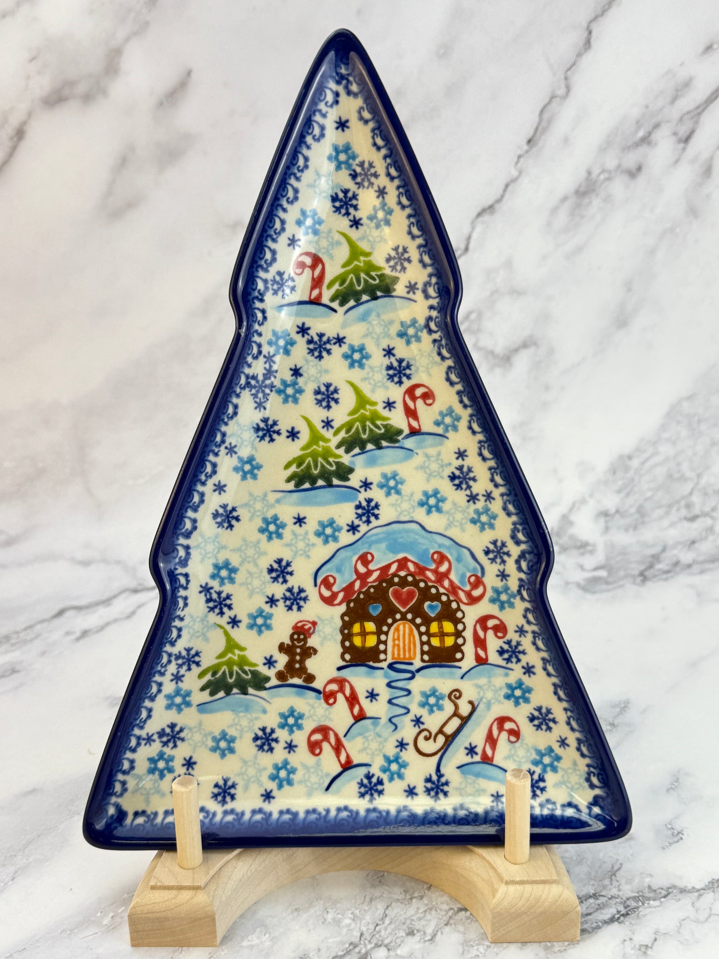 Vena Large Christmas Tree Plate - Shape V672 - Gingerbread