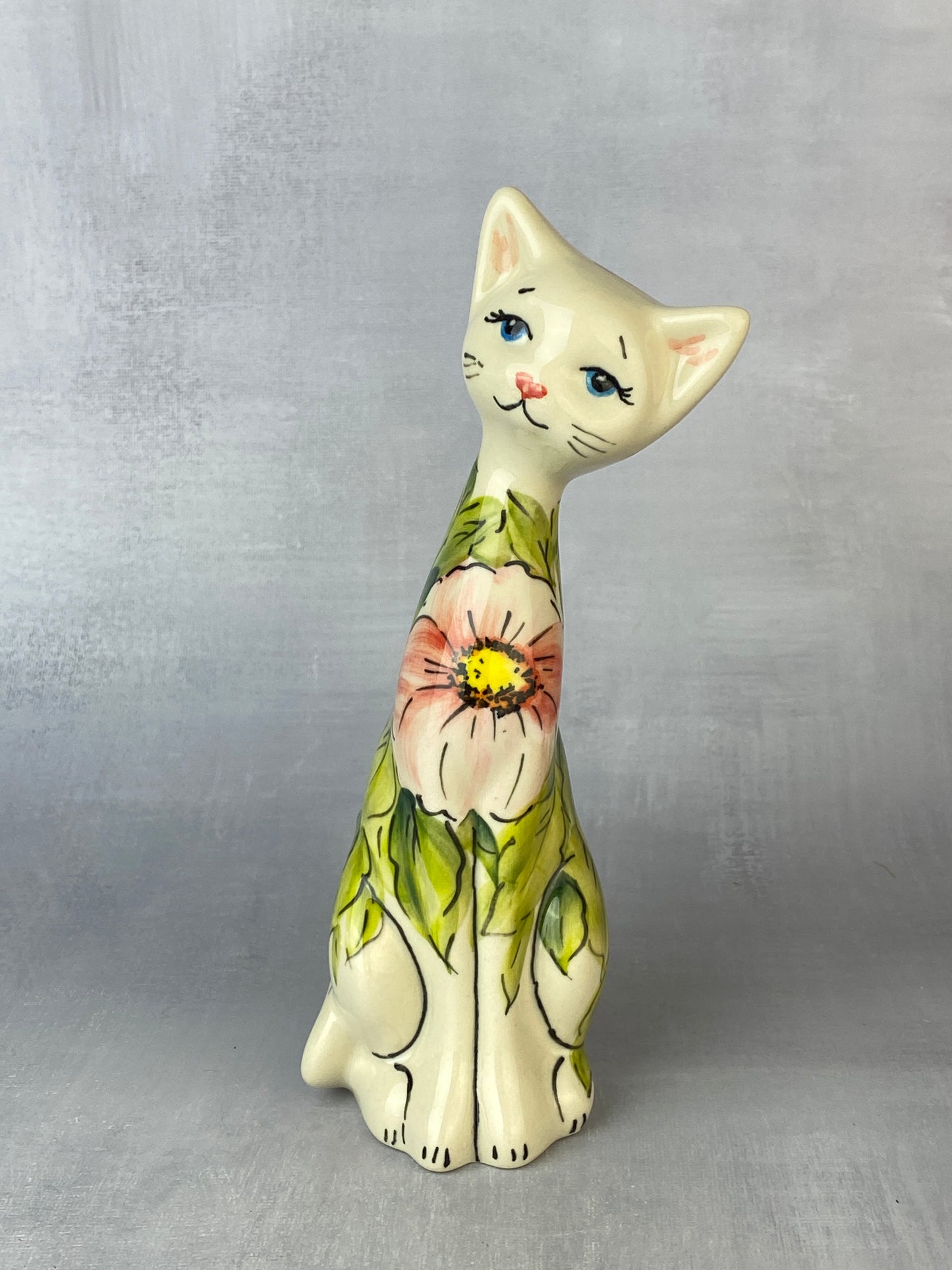 Medium Moja Cat Figurine - Pink Flowers