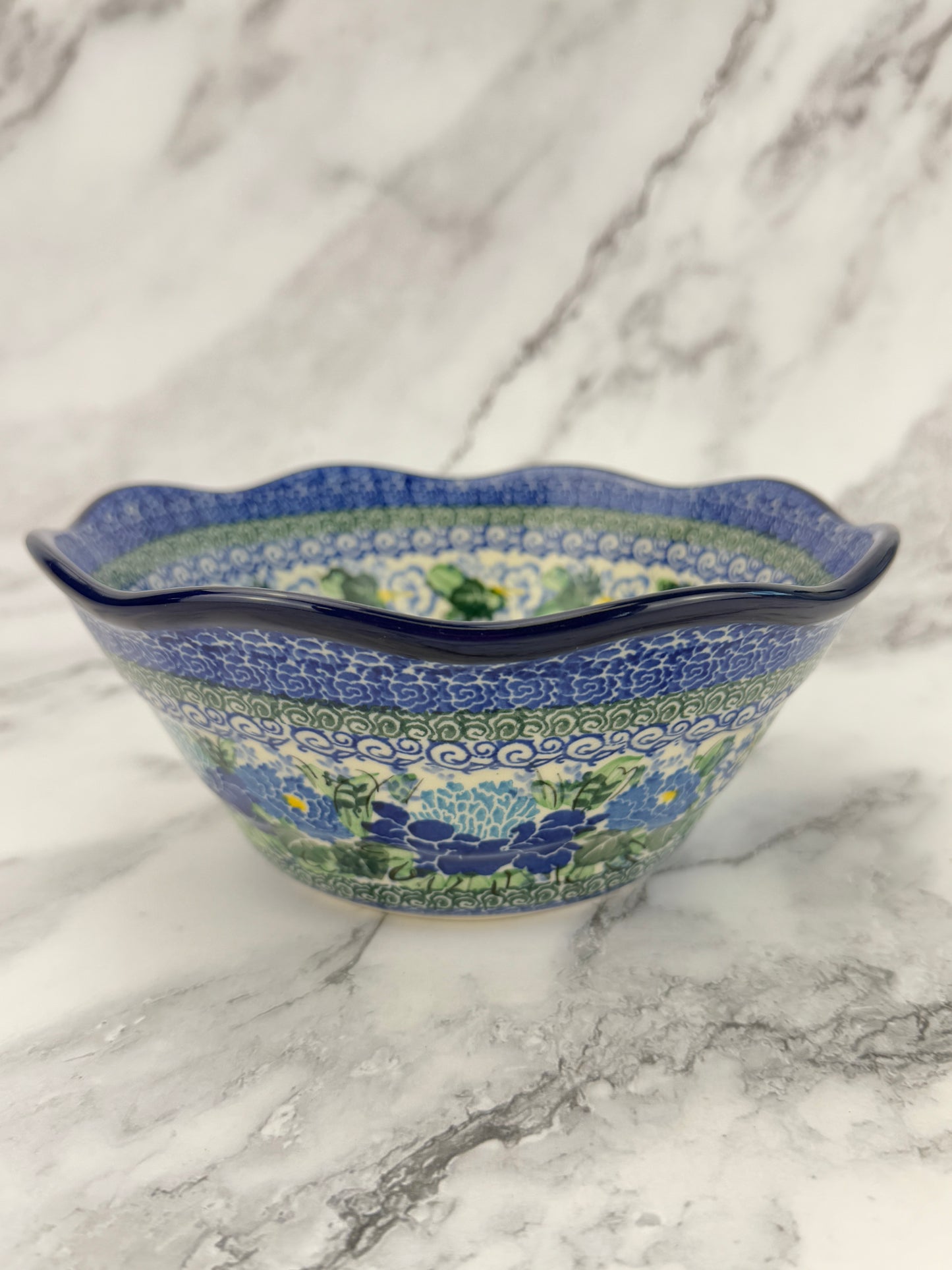 Small Wavy Unikat Bowl - Shape 691 - Pattern U5138