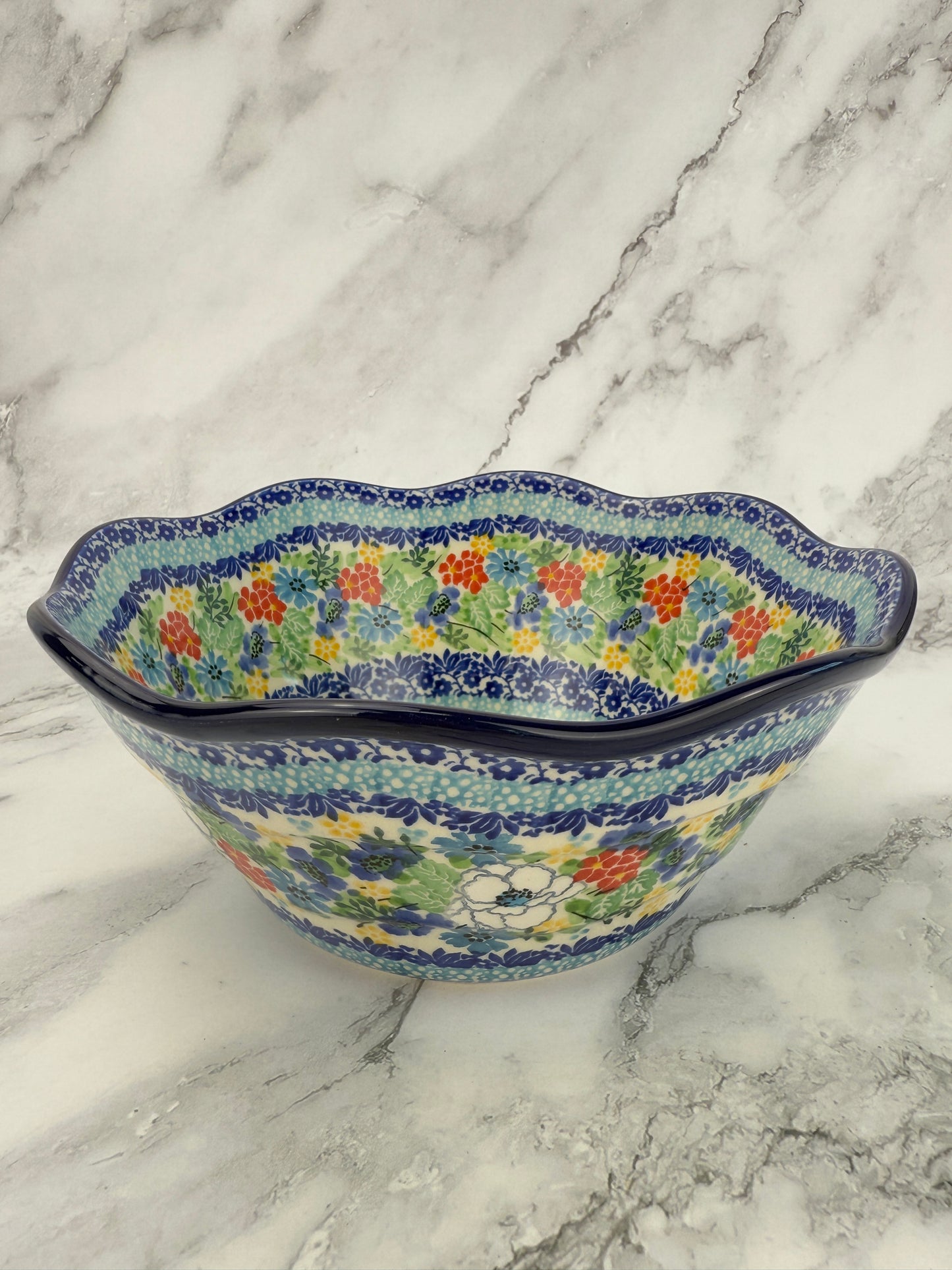 Small Wavy Unikat Bowl - Shape 691 - Pattern U5155