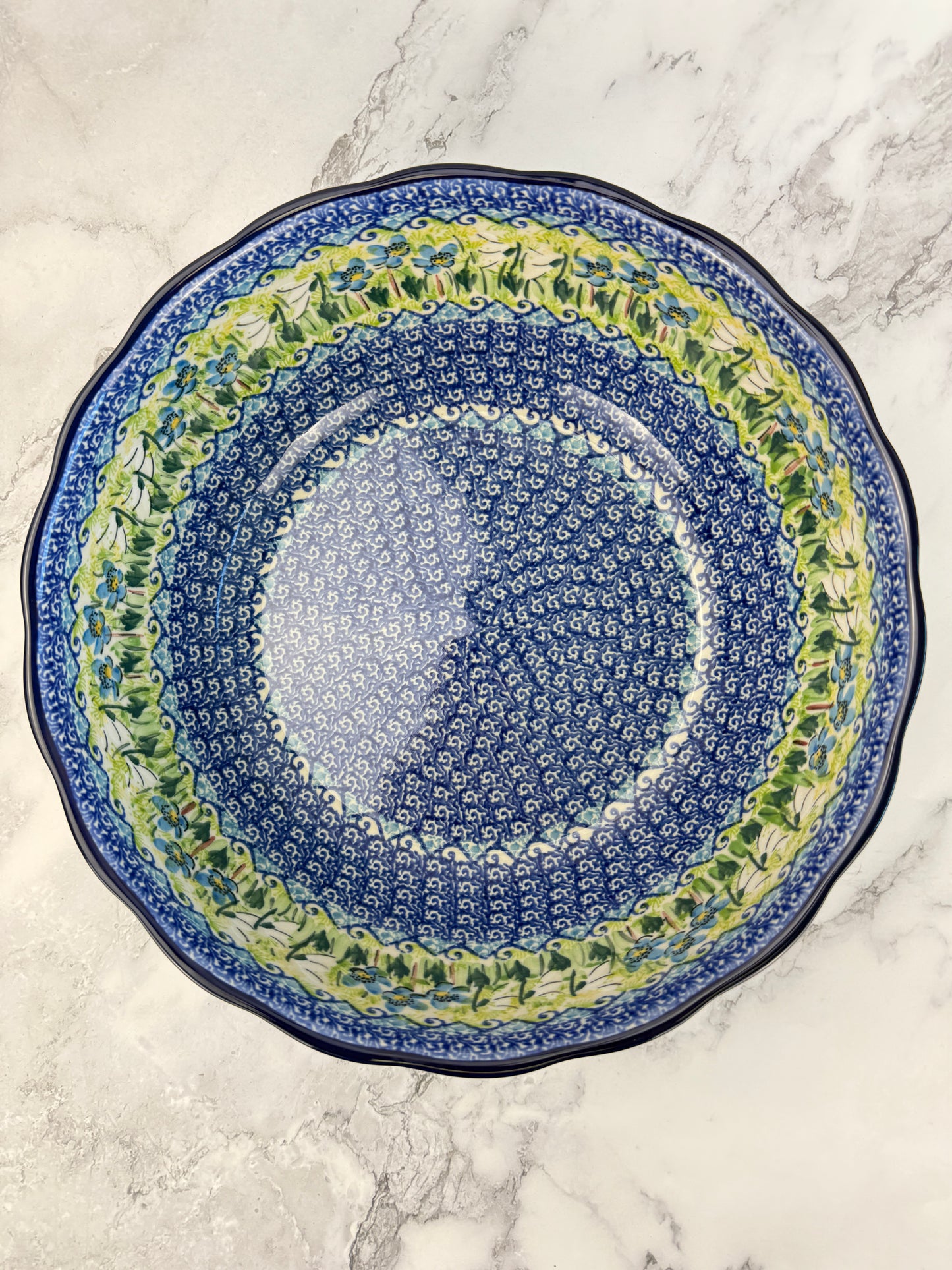 11" Wavy Unikat Serving Bowl - Shape 013 - Pattern U5071