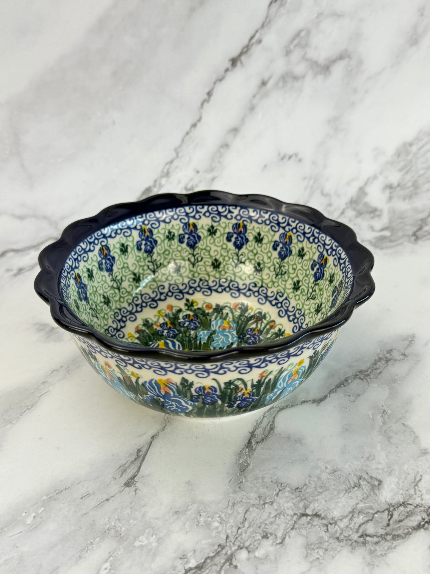 Unikat Ruffle Edged Bowl - Shape 288 - Pattern U2712