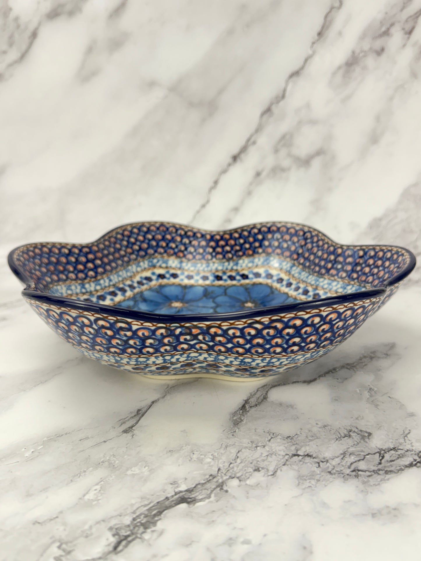 Unikat Flower Bowl - Shape 738 - Pattern U408C