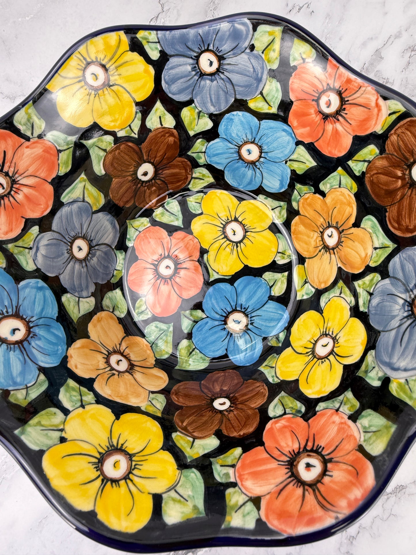 Large Wavy Unikat Serving Bowl - Shape 692 - Pattern U415