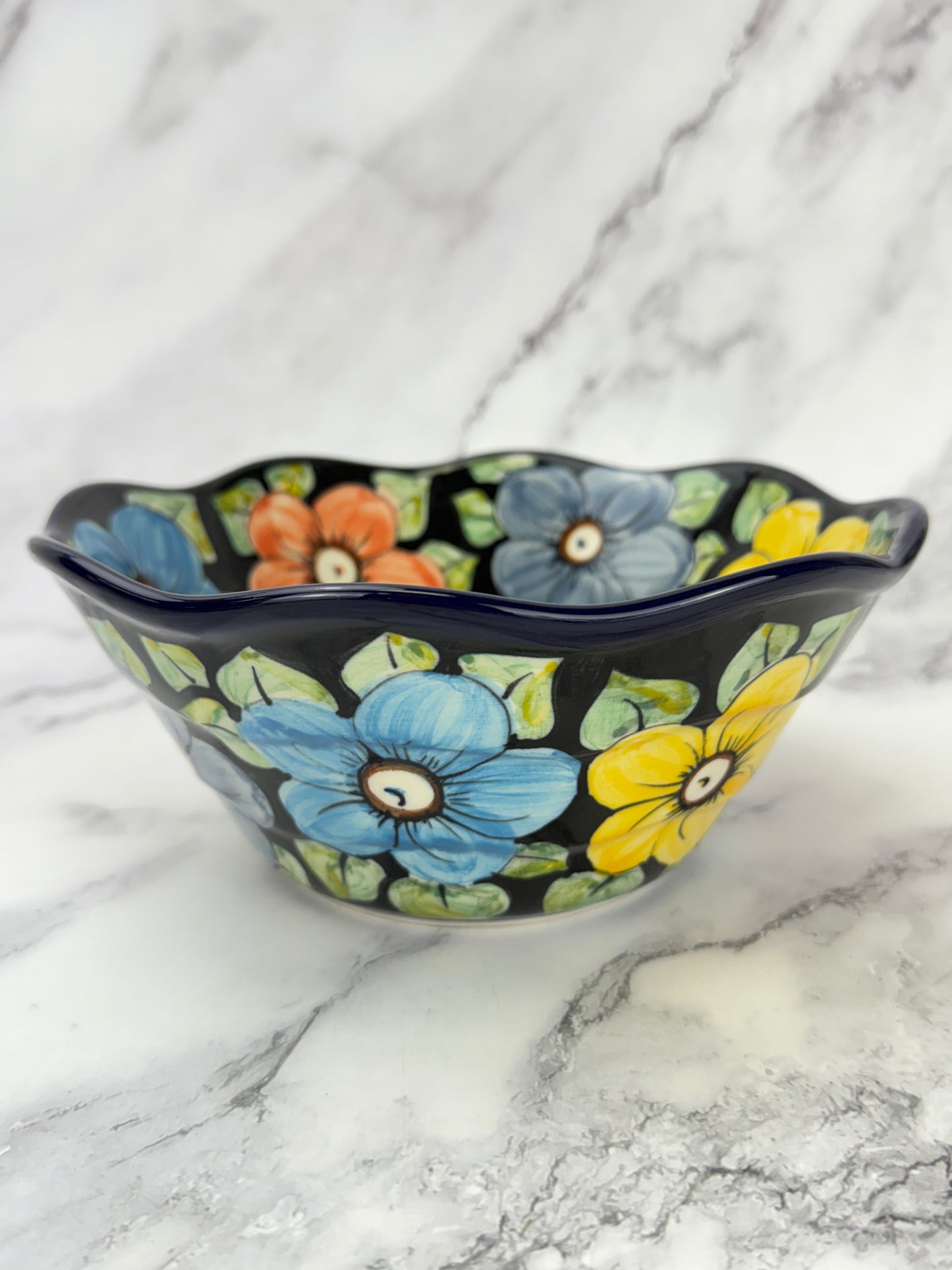 Small Wavy Unikat Bowl - Shape 691 - Pattern U415