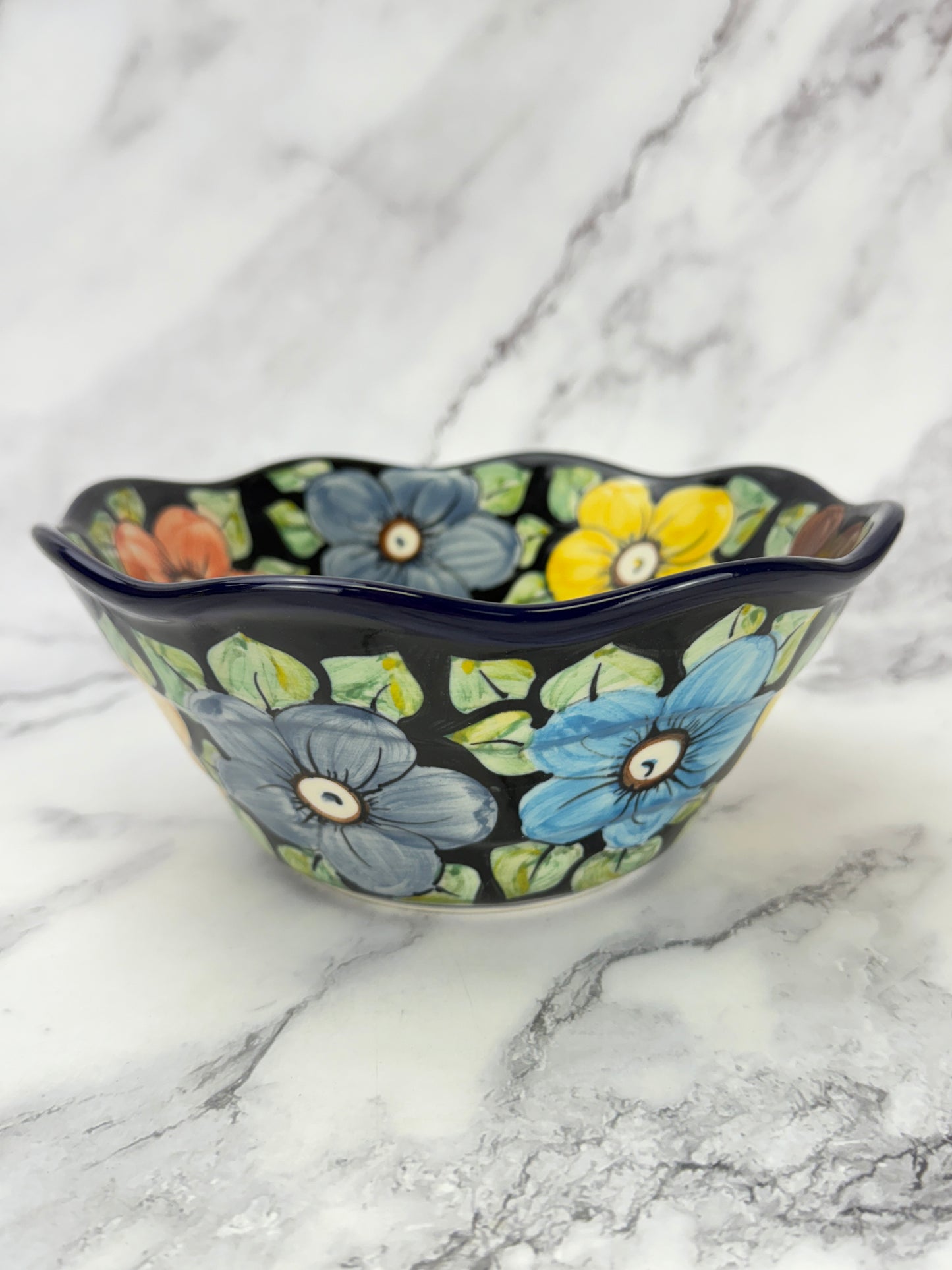 Small Wavy Unikat Bowl - Shape 691 - Pattern U415