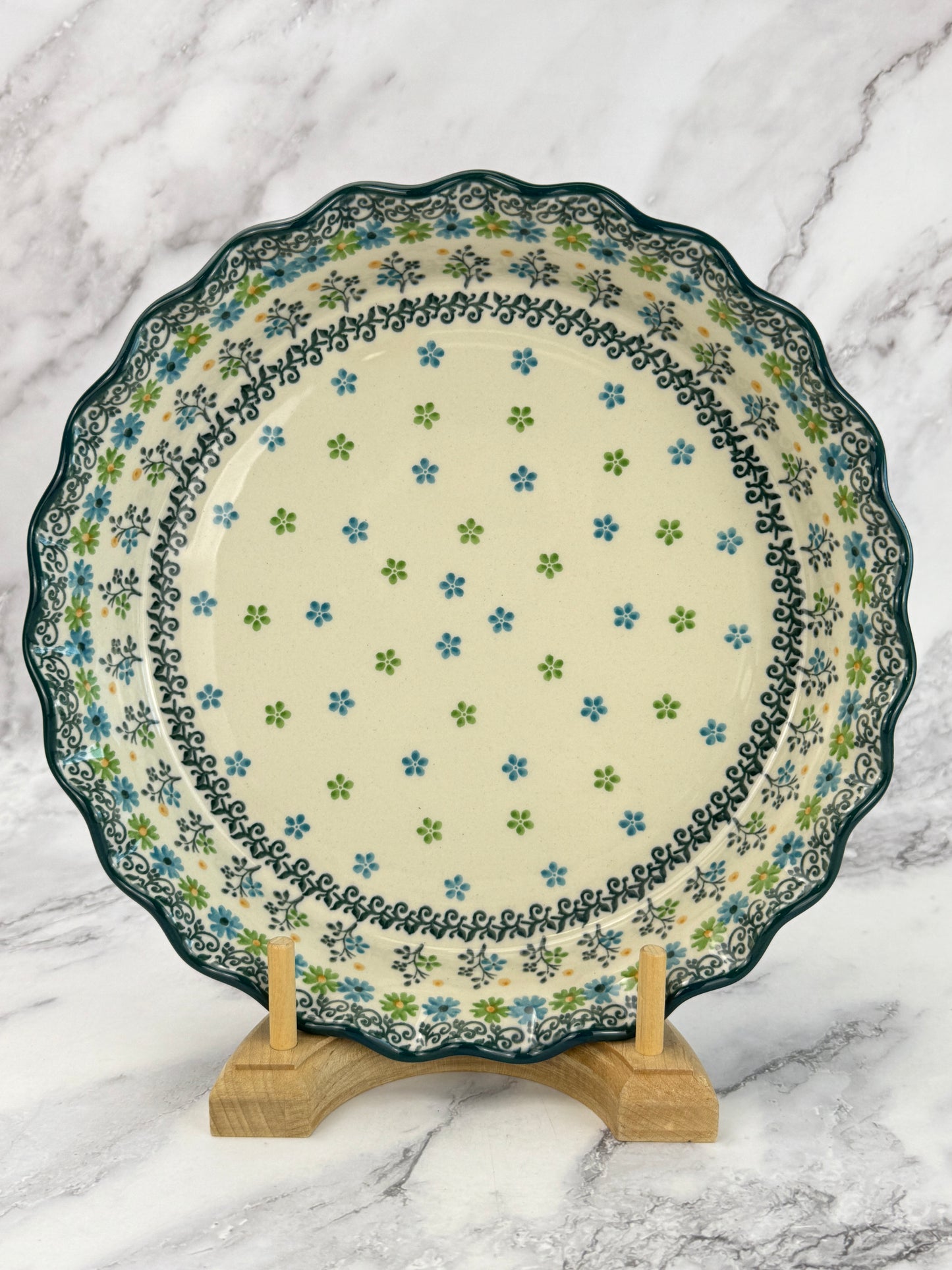 Ruffled Pie Plate / Round Baker  - Shape 636 - Pattern 2731Q