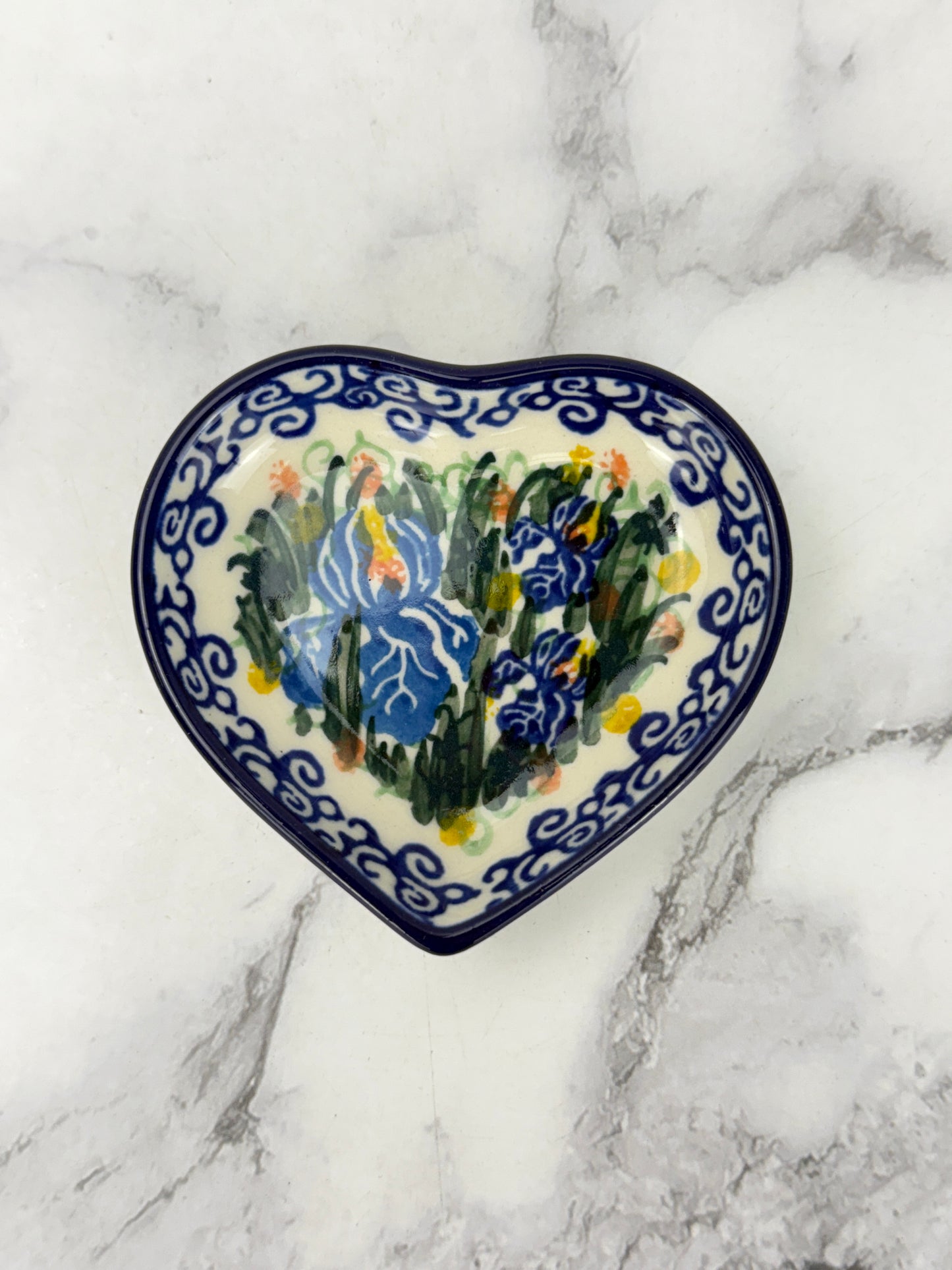 3” Unikat Heart Dish / Tea Bag Holder - Shape B64 - Pattern U2712