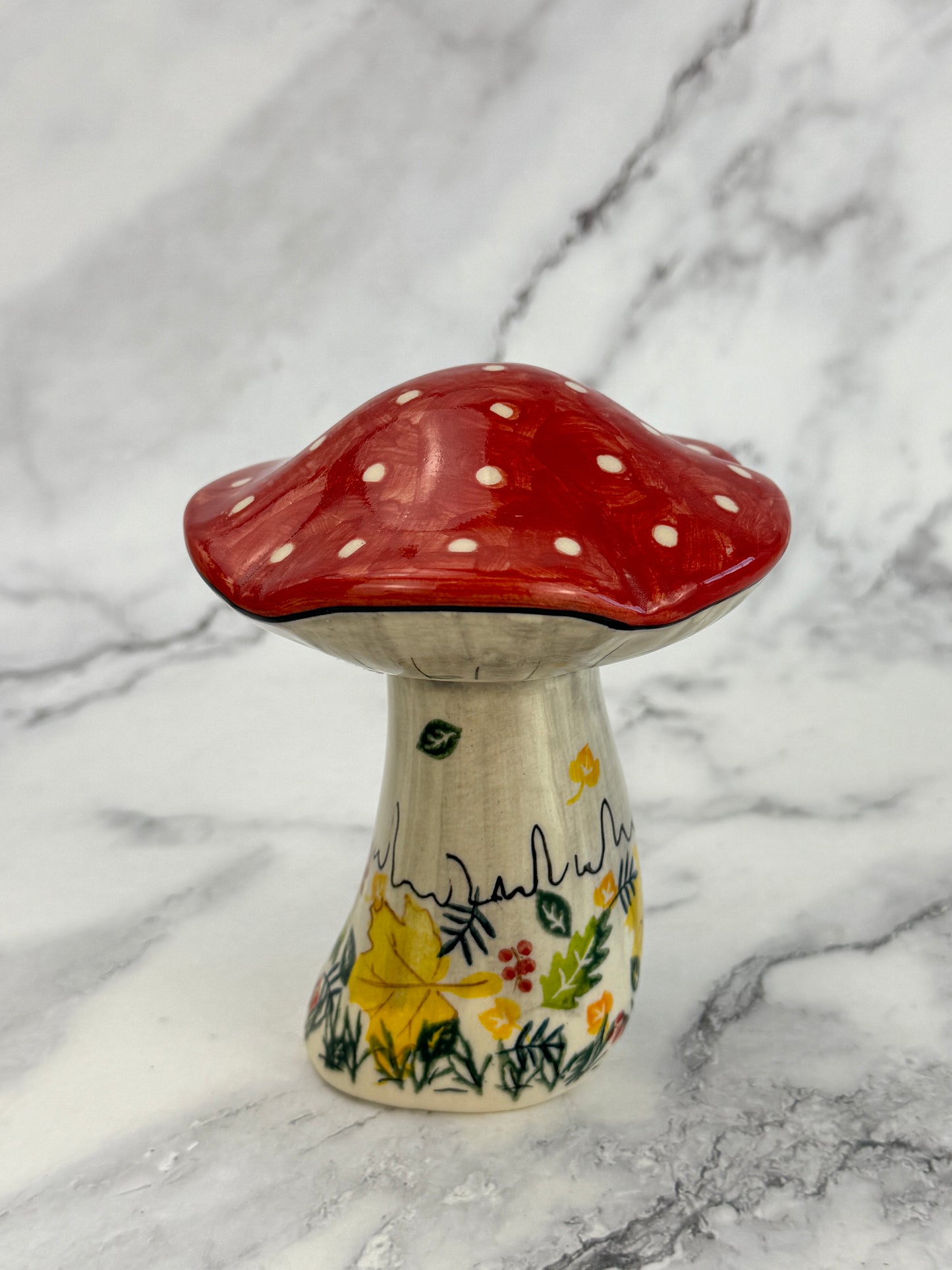 Vena Mushroom Figurine - Large