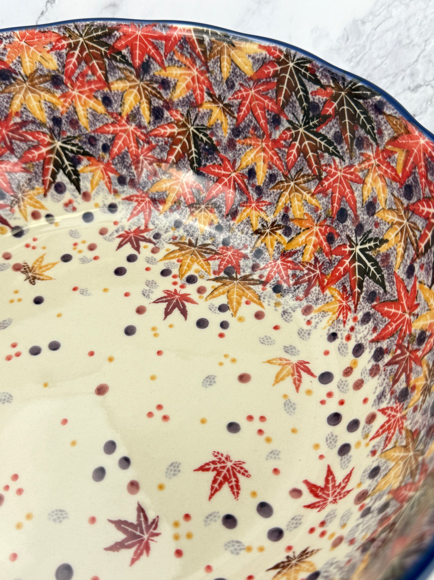 Wavy Unikat Serving Bowl - Shape 013 - Pattern U4907