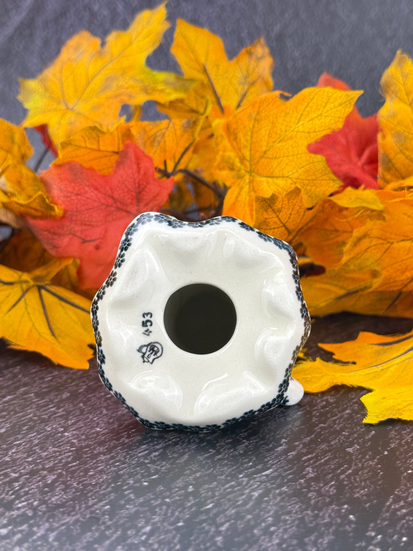 Ghost Figurine - Black & White Flowers