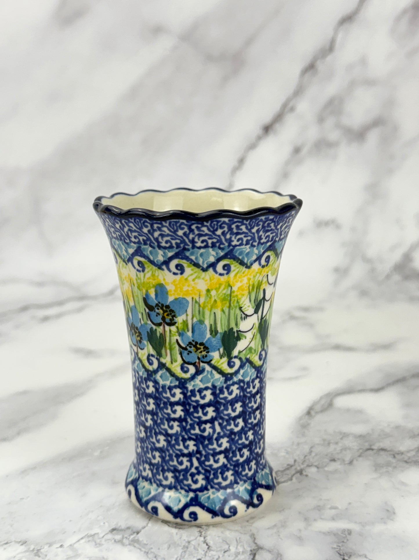 Ruffled Unikat Bud Vase - Shape 127 - Pattern U5071