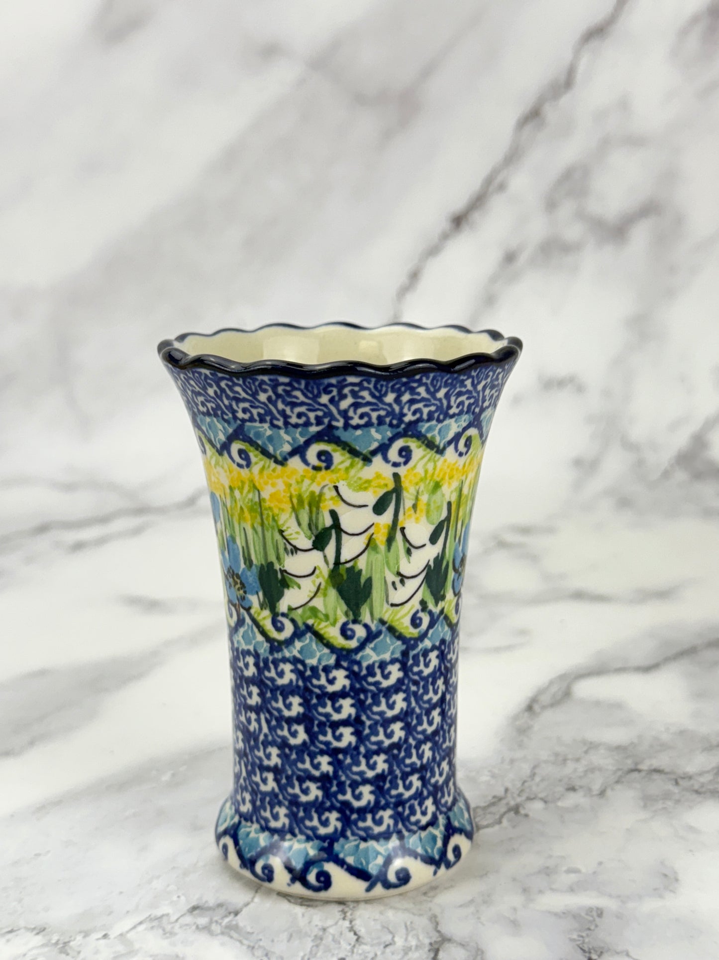 Ruffled Unikat Bud Vase - Shape 127 - Pattern U5071