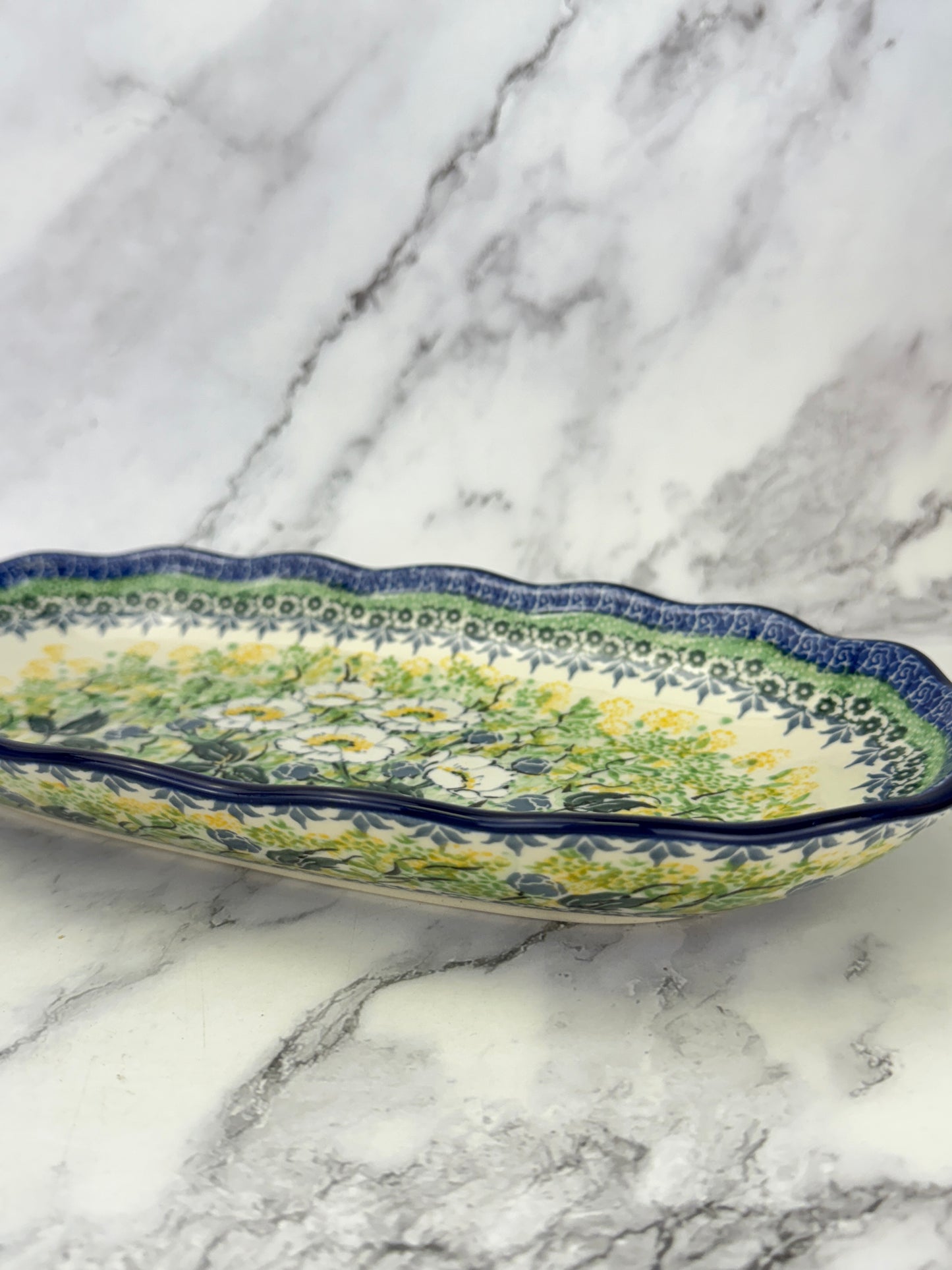 Scalloped Unikat Tray - Shape A42 - Pattern U5014