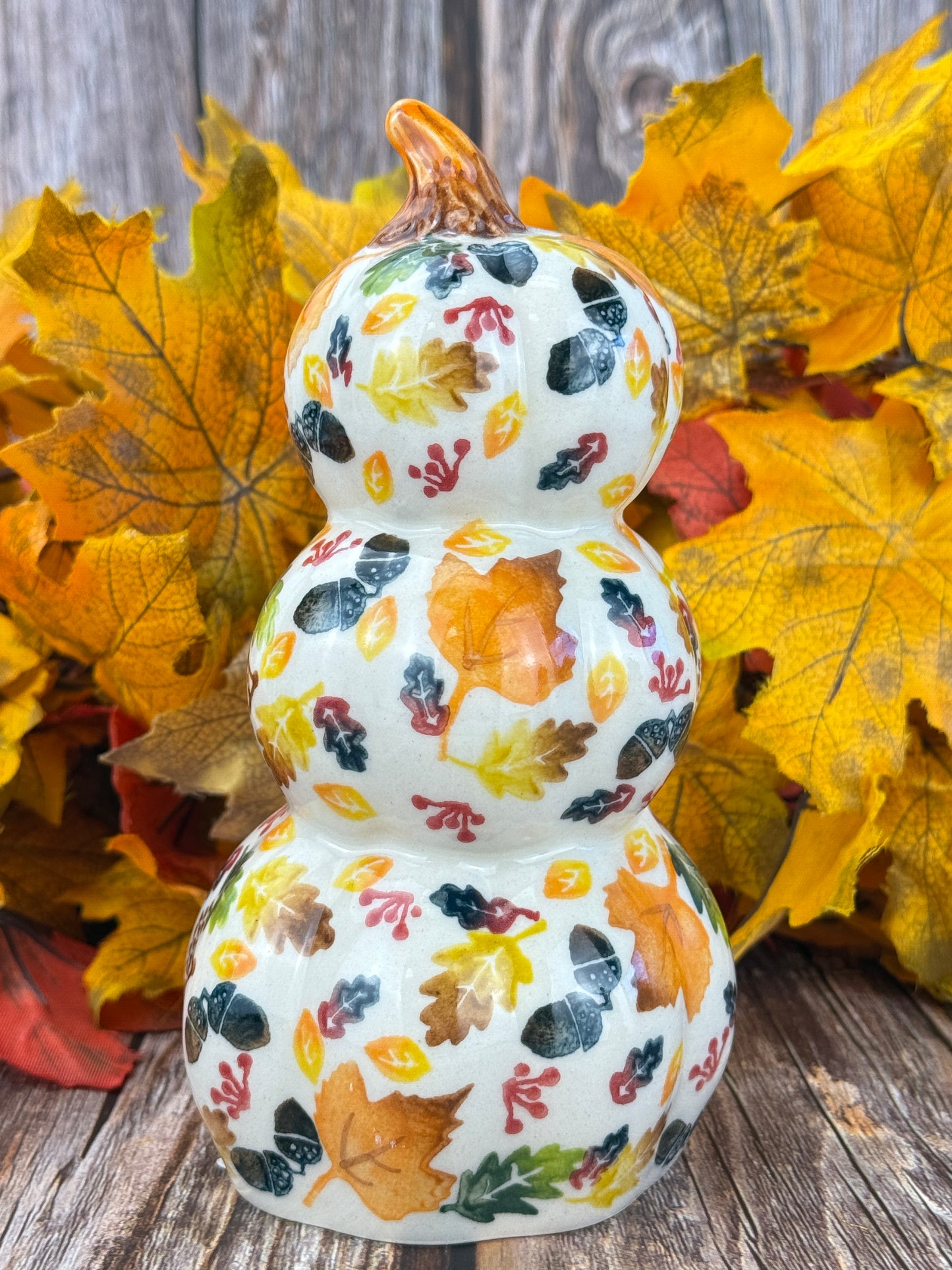 Vena Stacked Pumpkin Votive - Hedgehog