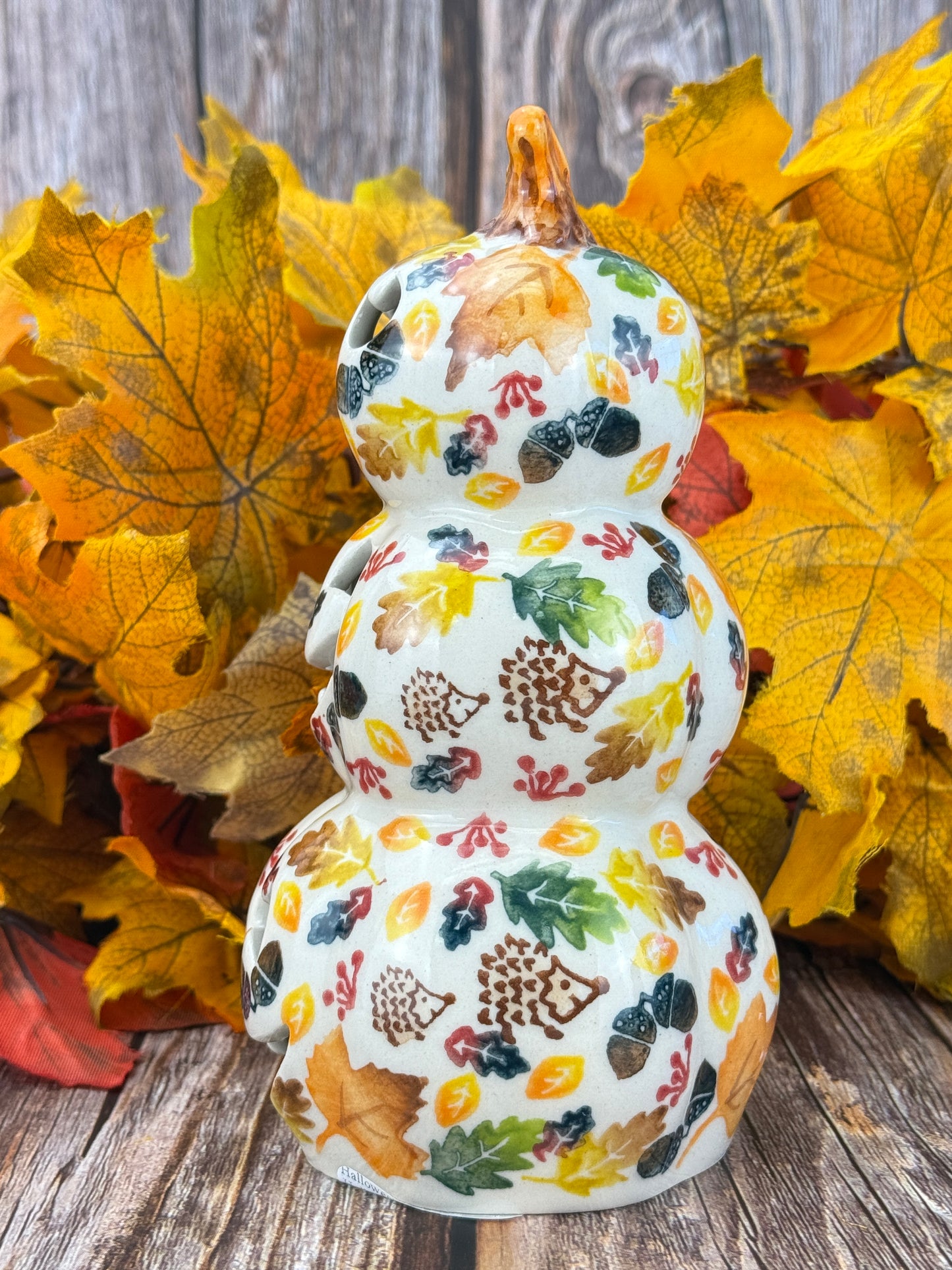 Vena Stacked Pumpkin Votive - Hedgehog