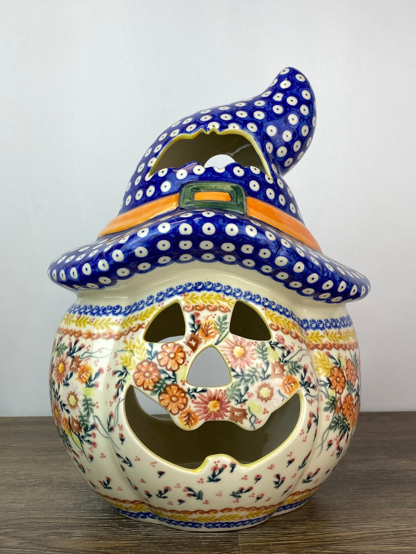 Large Unikat Pumpkin with Hat - Pattern U477