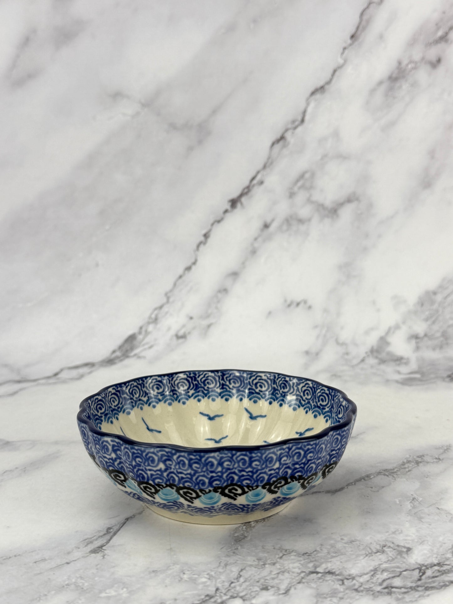4.5" Unikat Scalloped Bowl - Shape 23 - Pattern U5220