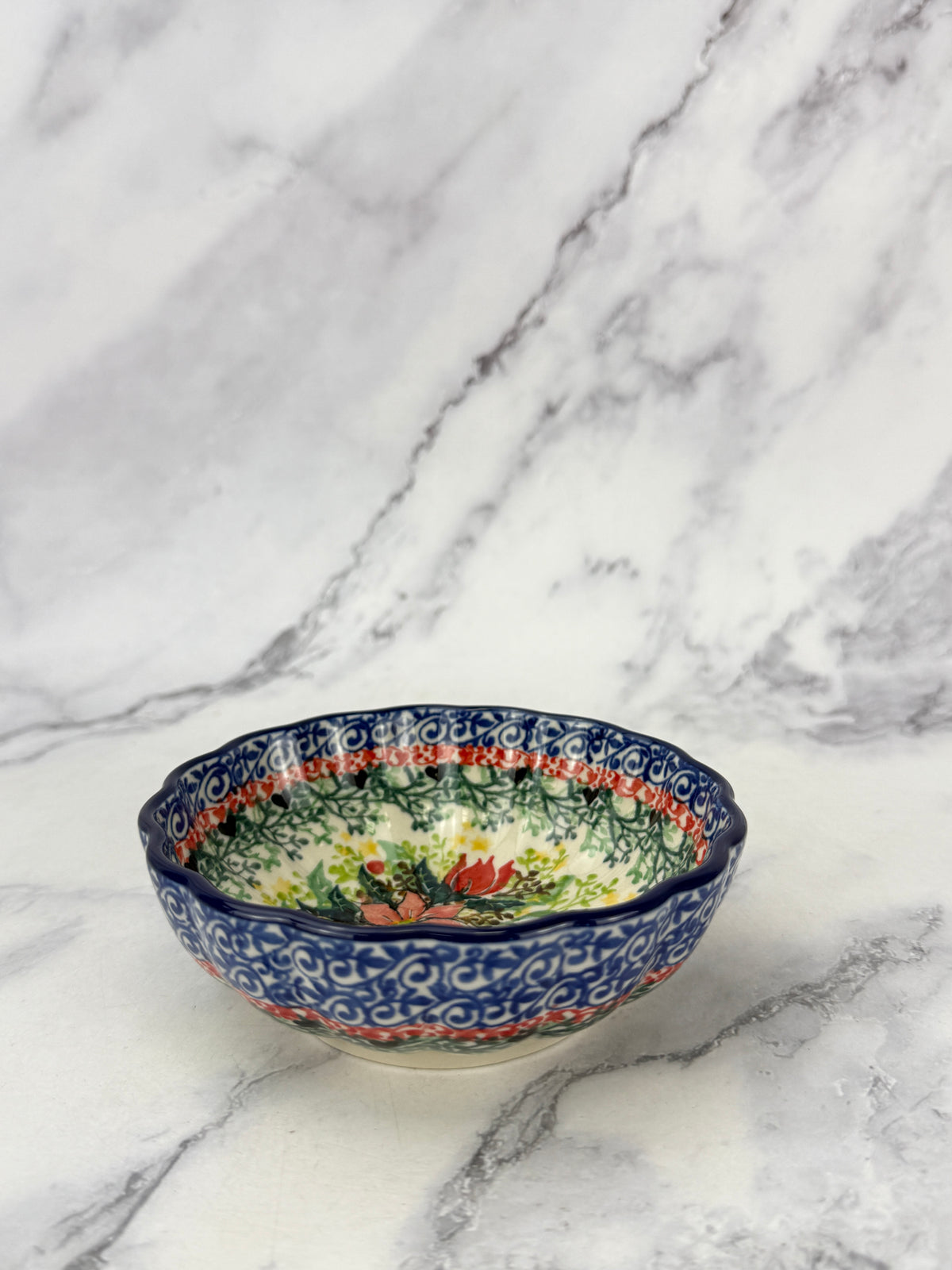 4.5" Unikat Scalloped Bowl - Shape 23 - Pattern U5347