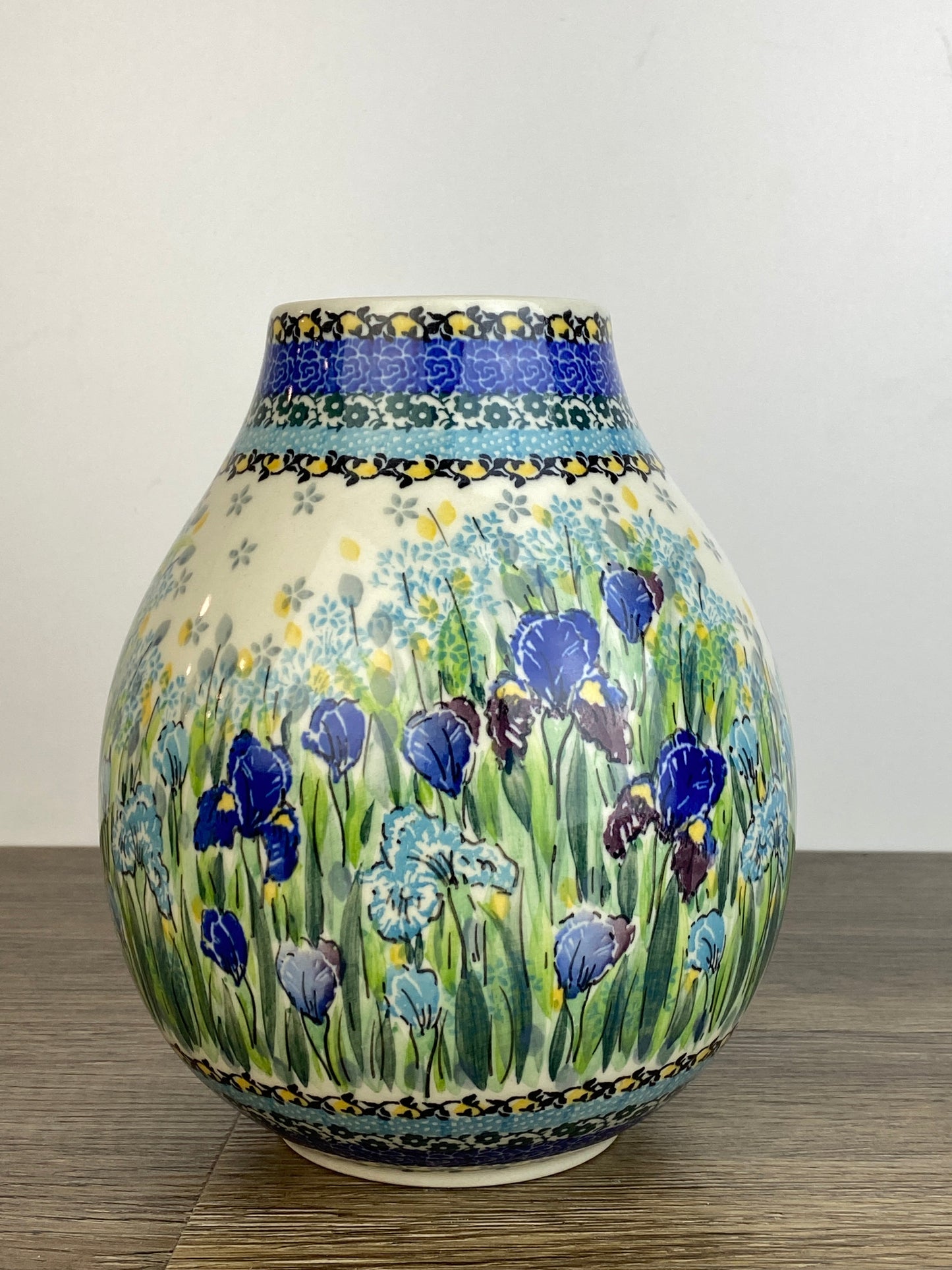 Round Unikat Vase - Shape F15 - Pattern U4966
