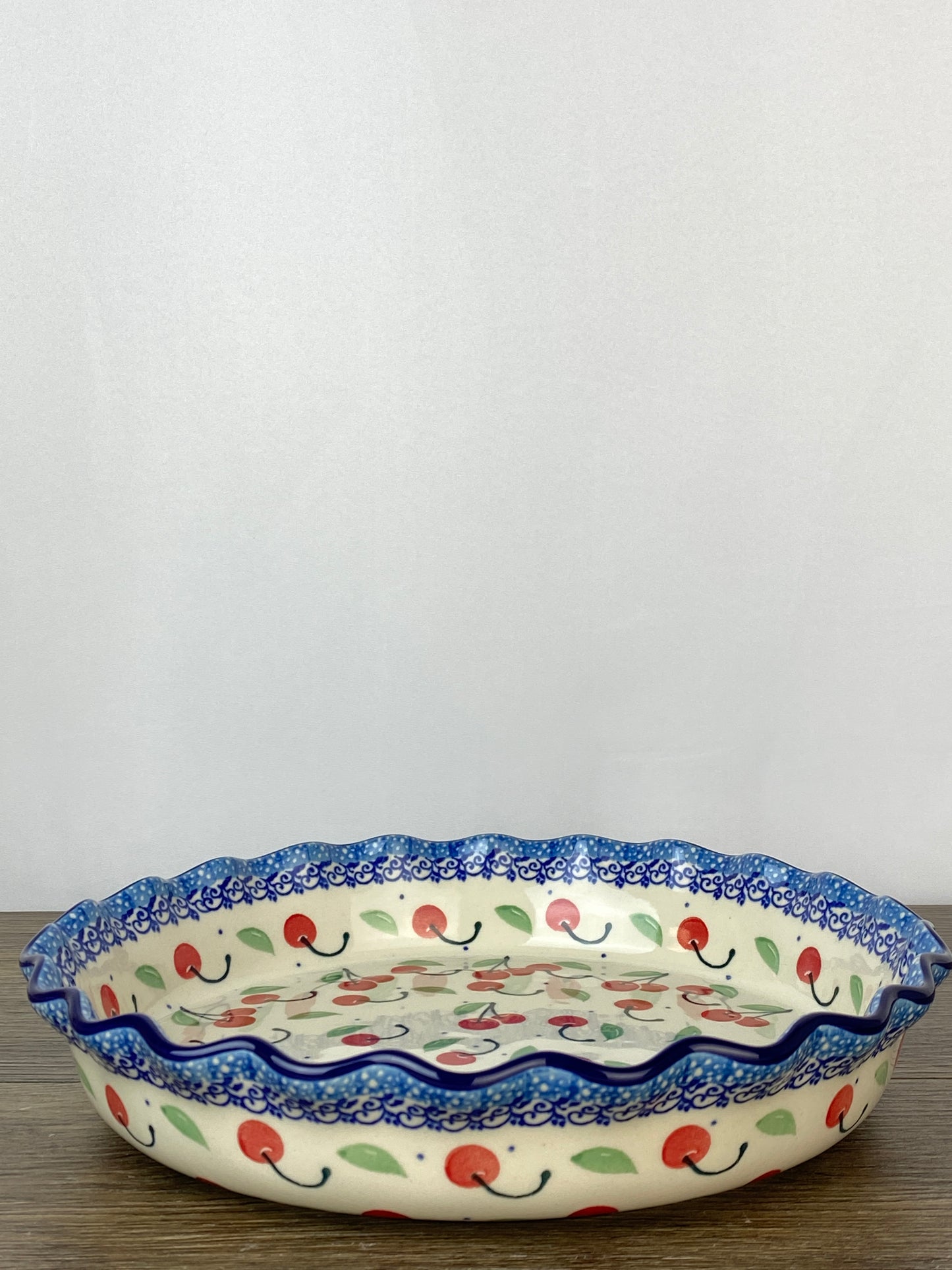 Ruffled Pie Plate / Round Baker  - Shape 636 - Pattern 2715