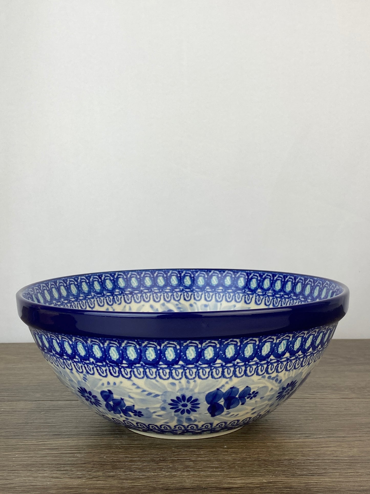 9" Medium Unikat Kitchen Bowl - Shape 56 - Pattern U214