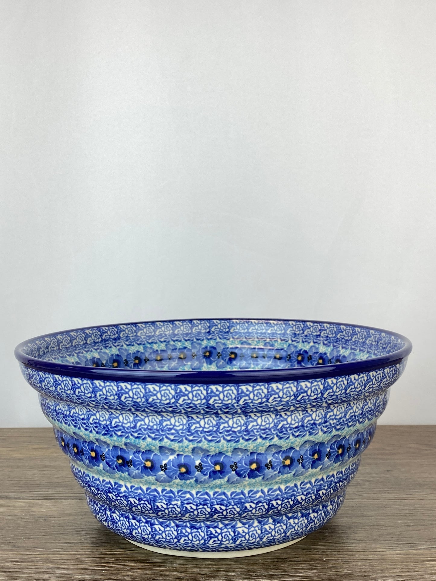 Large Ribbed Unikat Bowl - Shape 802 - Pattern U3639