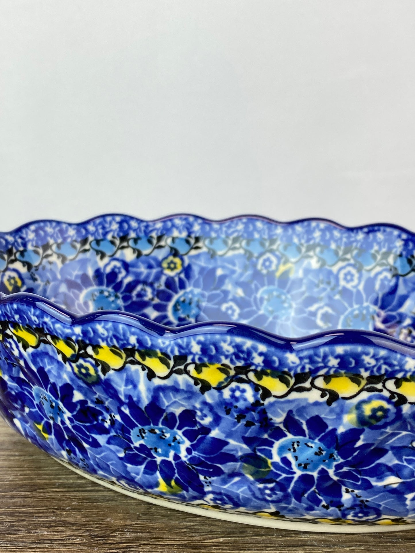 Unikat Lattice Bowl - Shape A89 - Pattern U4744
