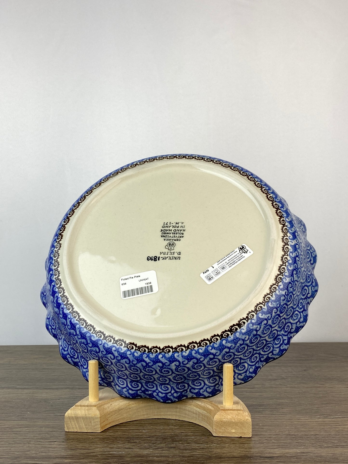 SALE Ruffled Unikat Pie Plate / Round Baker - Shape 636 Pattern U1899