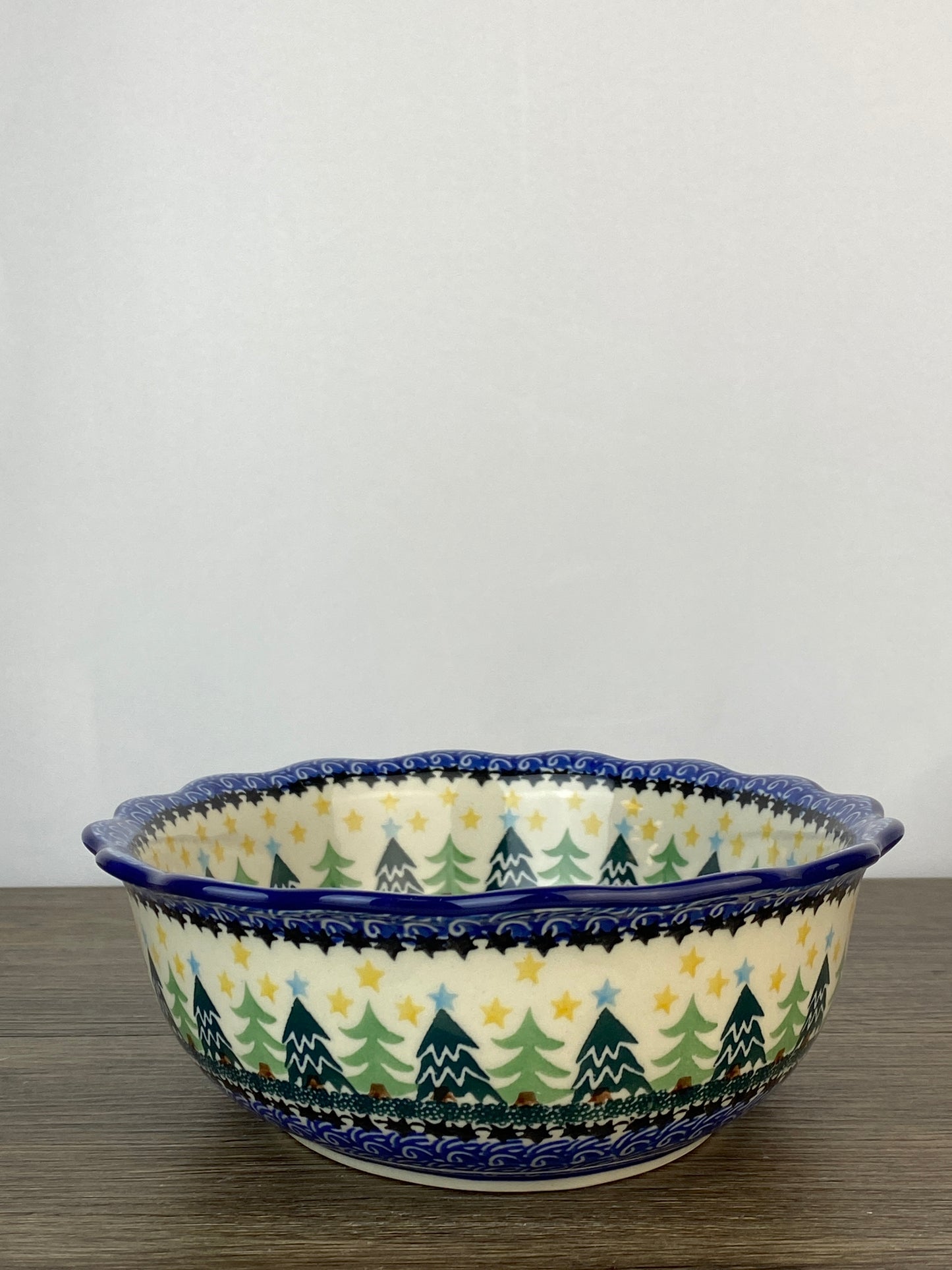 Scalloped Oval Bowl - Shape D78 - Pattern 1284