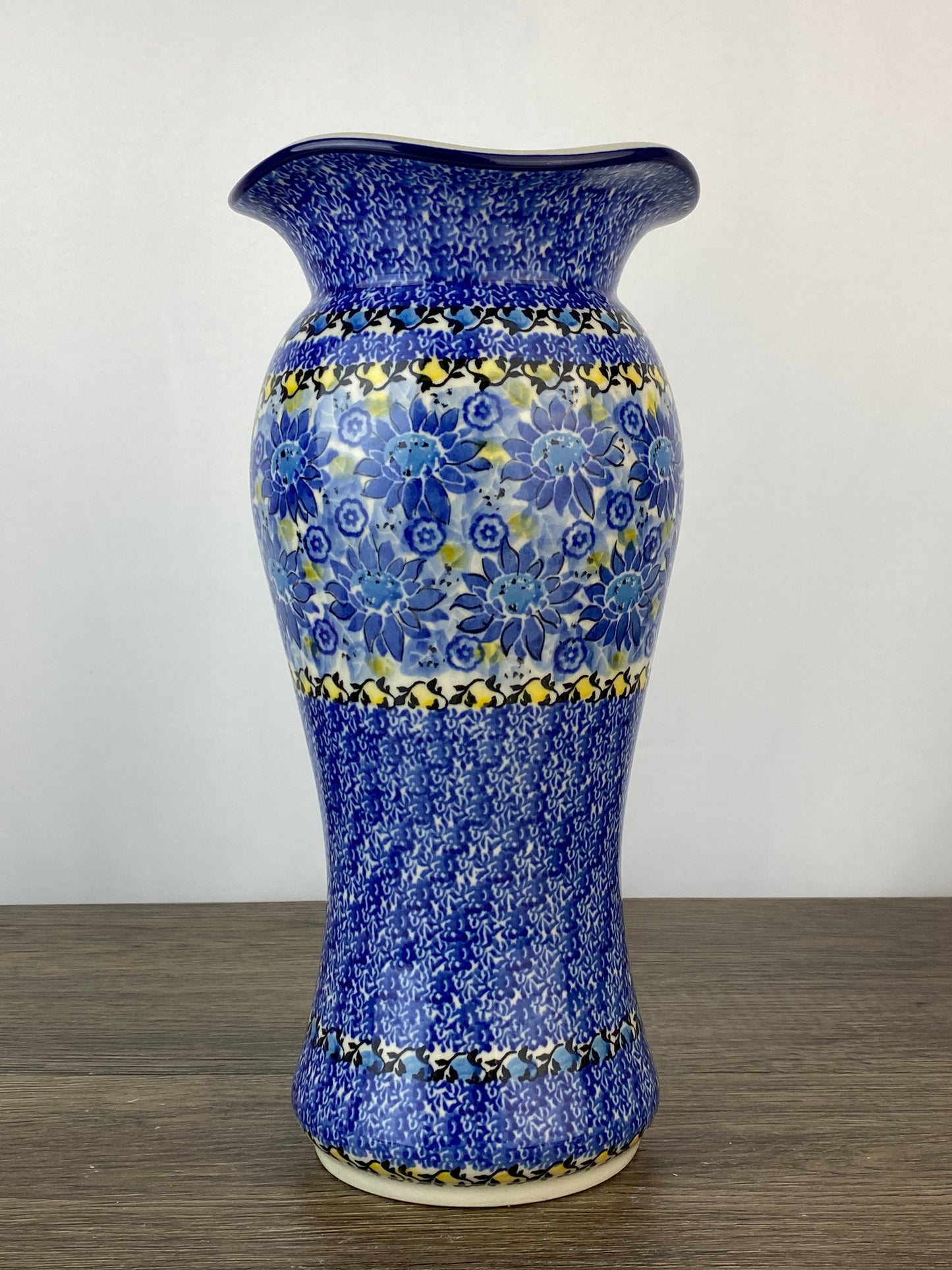Large Unikat Vase - Shape 946 - Pattern U4744