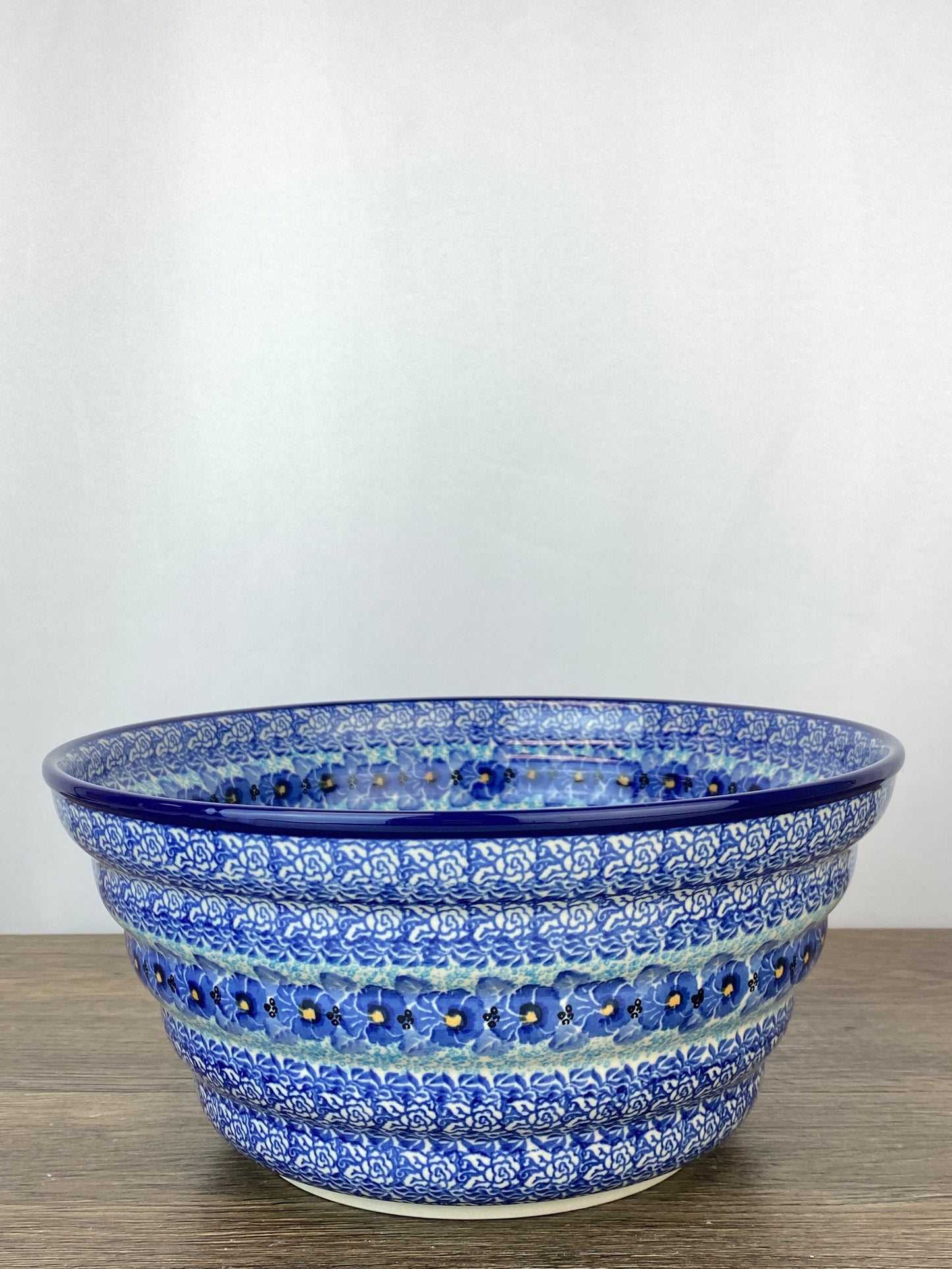 Large Ribbed Unikat Bowl - Shape 802 - Pattern U3639