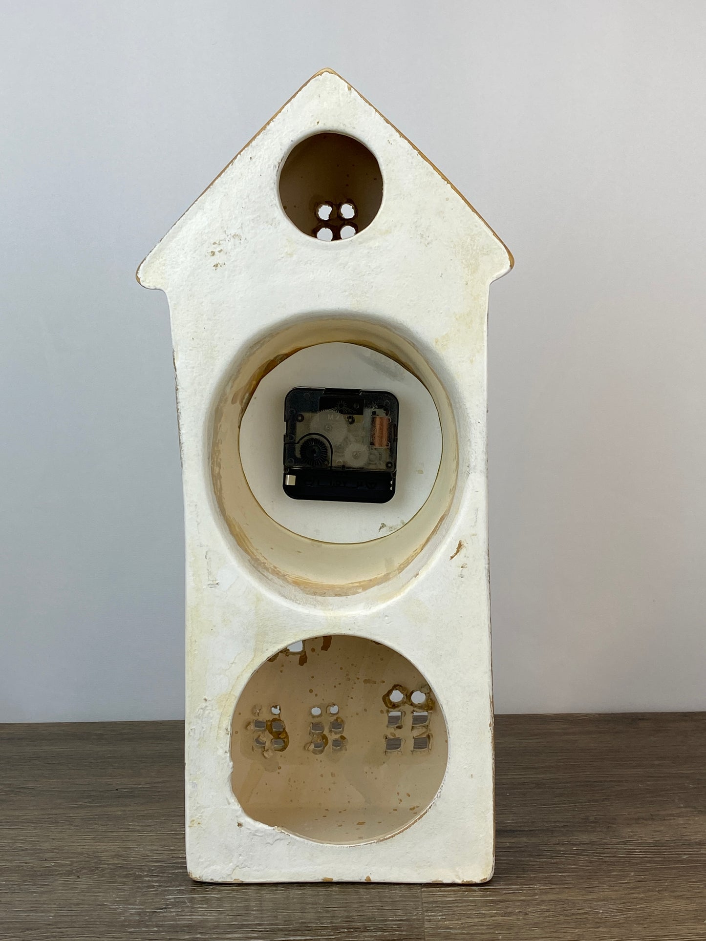 House Shaped Clock