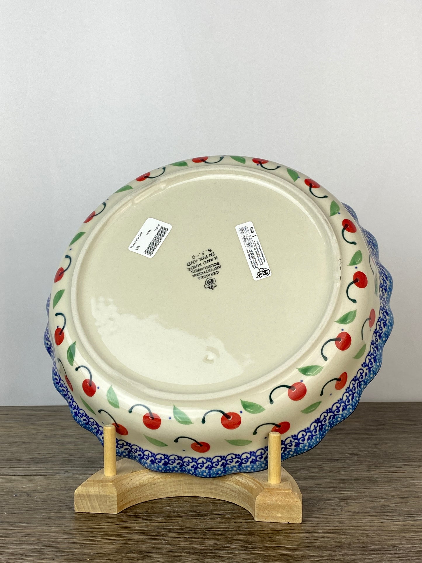 Ruffled Pie Plate / Round Baker  - Shape 636 - Pattern 2715