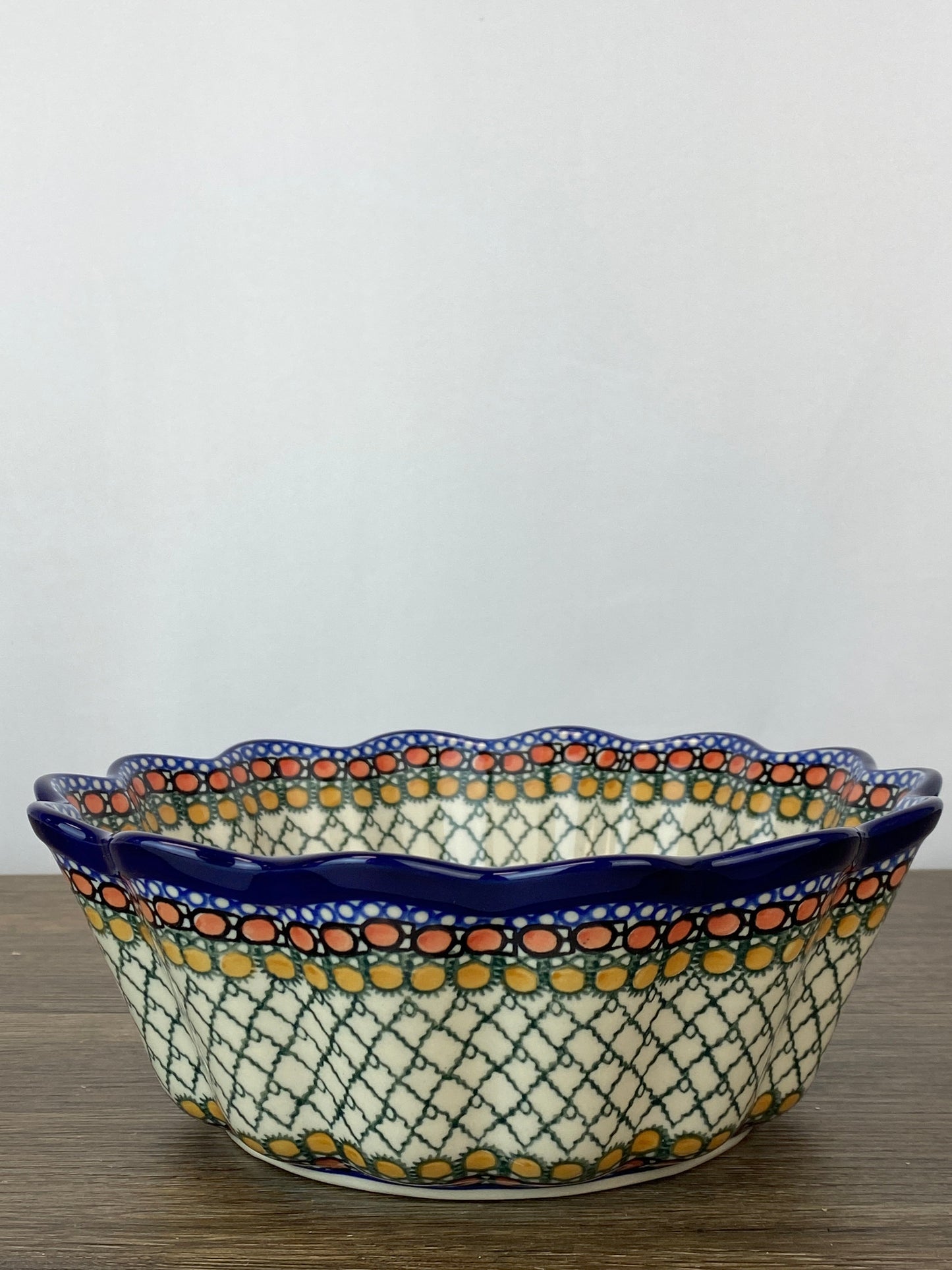 SALE Large Scalloped Unikat Bowl - Shape 913 - Pattern U81