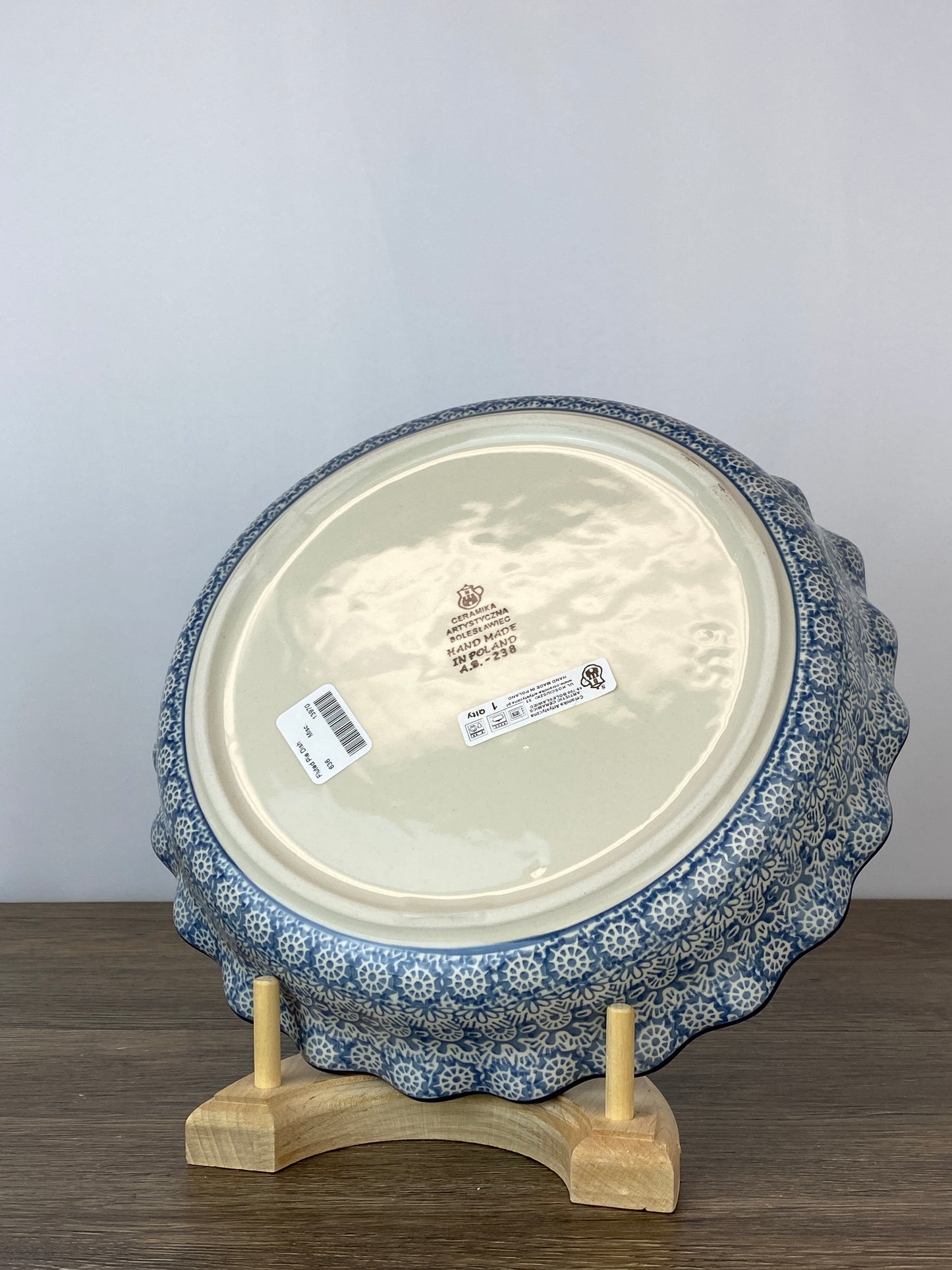 Ruffled Pie Plate / Round Baker - Shape 636 - Pattern 2672