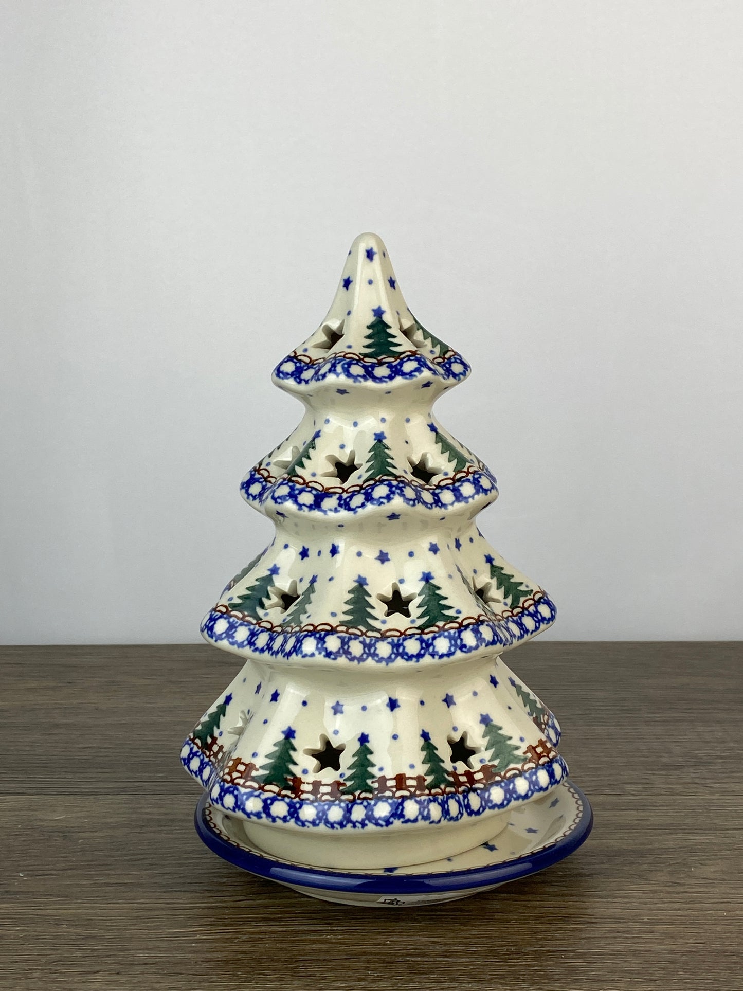 8" Christmas Tree - Shape 602 - Pattern 340