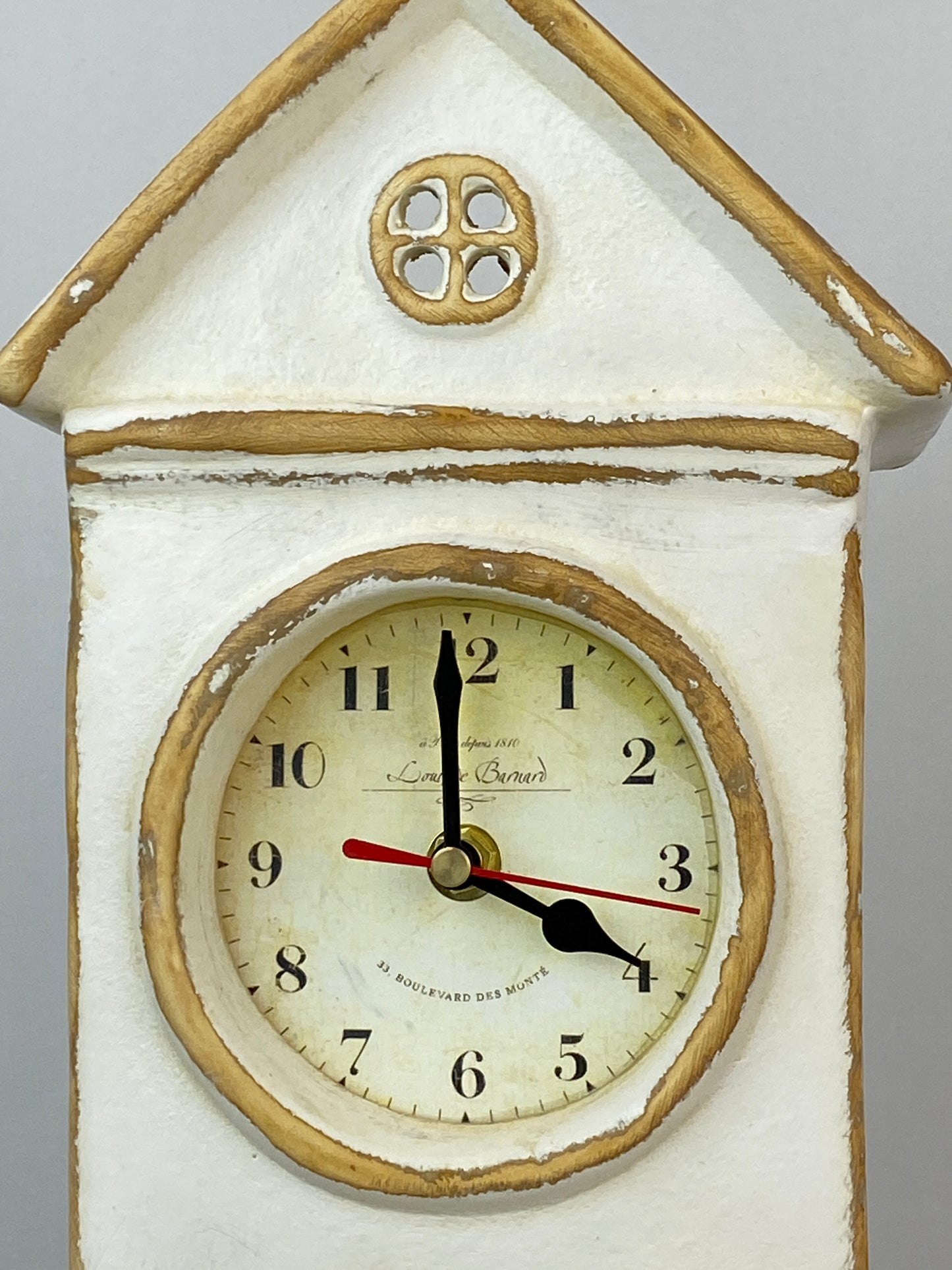 House Shaped Clock