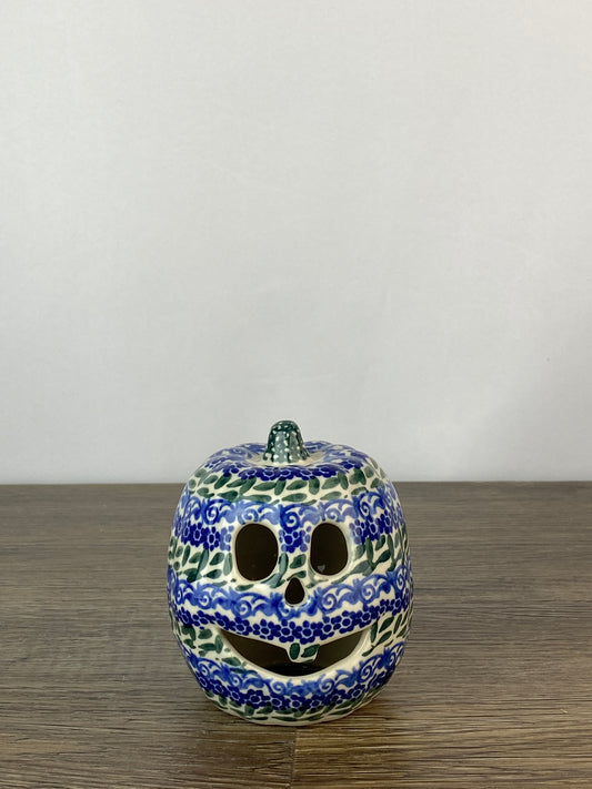 Little Jack-O-Lantern - Big Upper Tooth - Blue Foliage