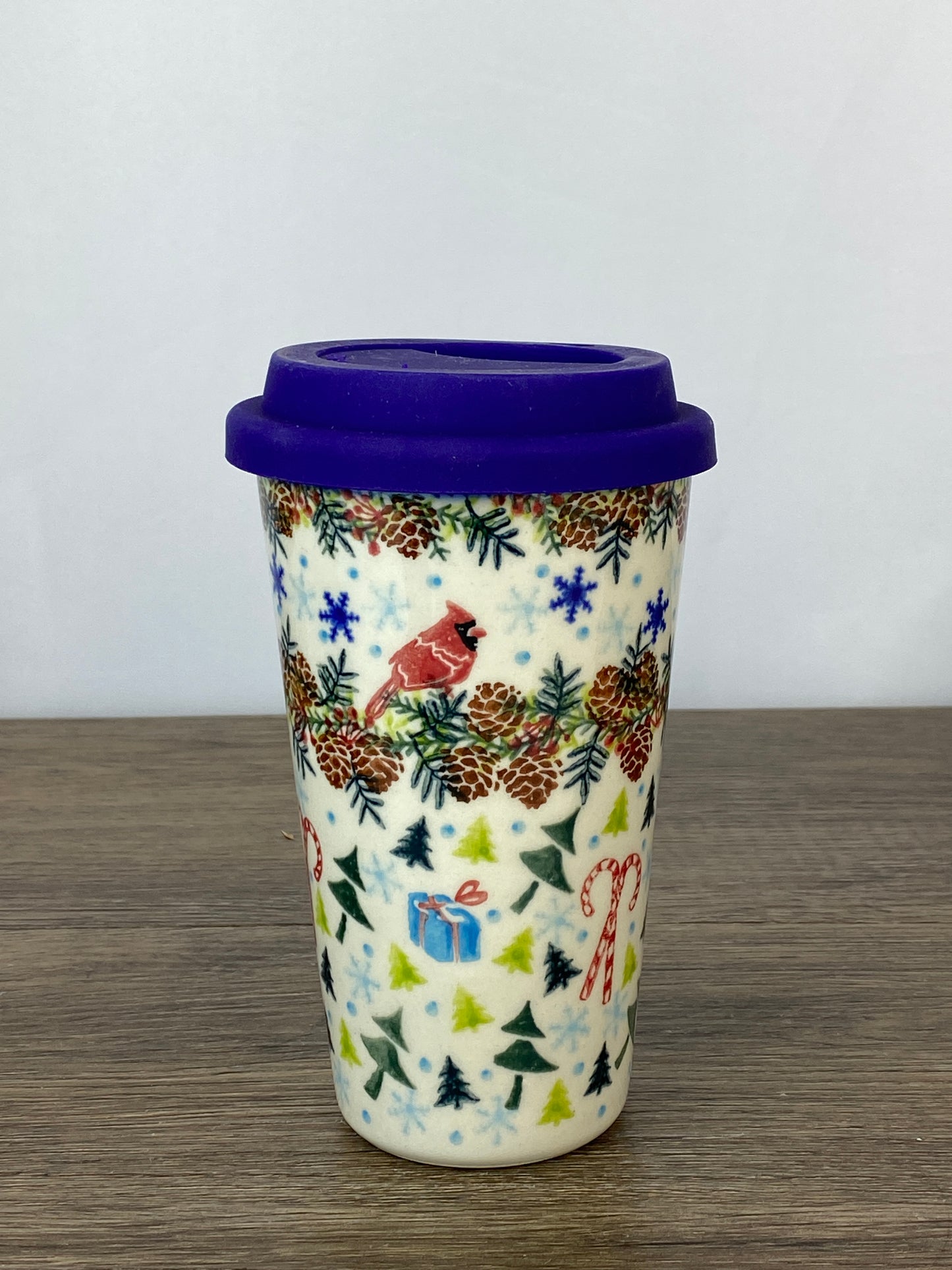 14oz Unikat Travel Mug - Shape V559 - Cardinal & Pinecones