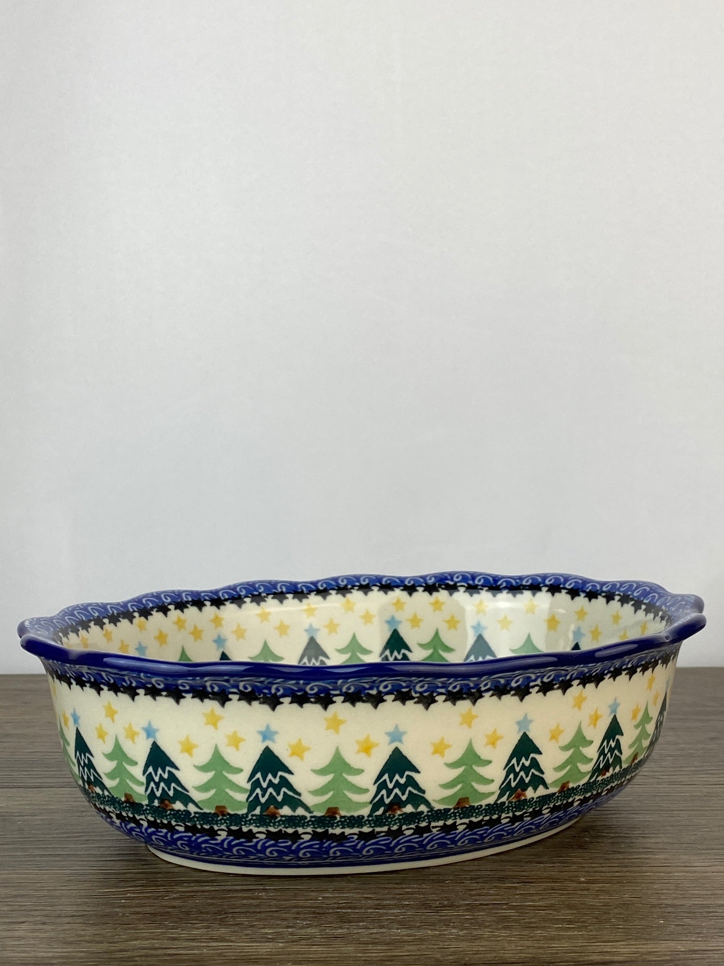 Scalloped Oval Bowl - Shape D78 - Pattern 1284