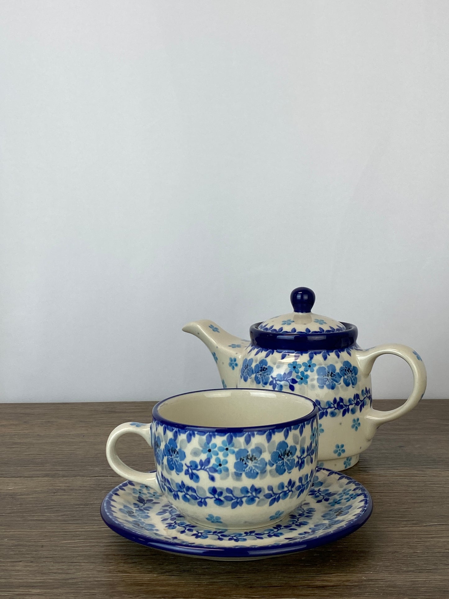 Tea For One - Shape 423 - Pattern 2642