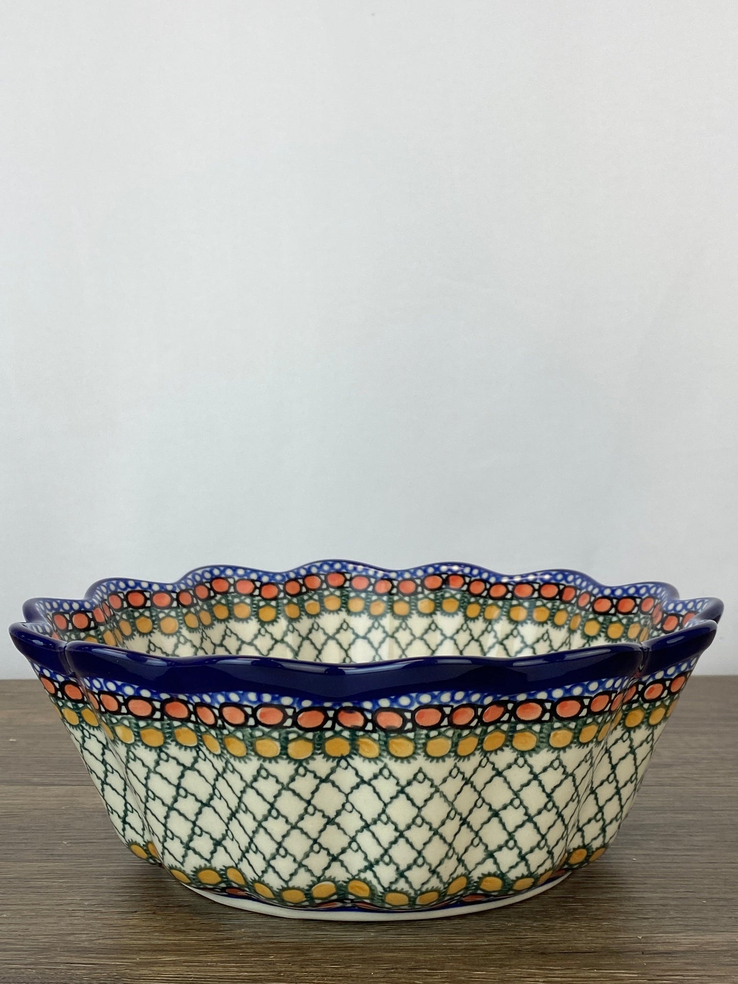 SALE Large Scalloped Unikat Bowl - Shape 913 - Pattern U81