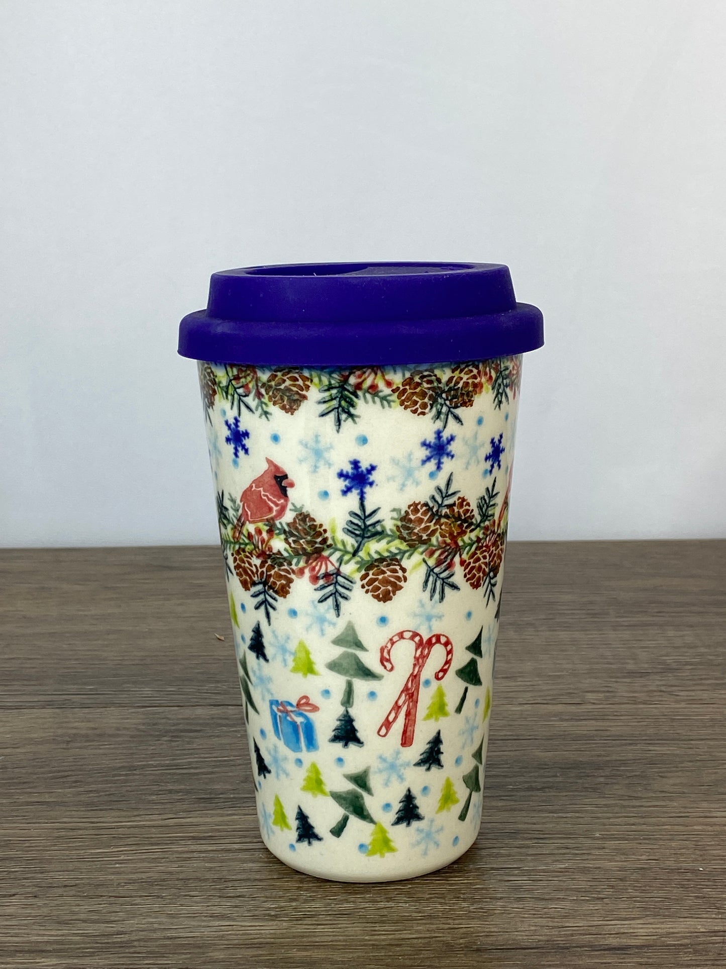 14oz Unikat Travel Mug - Shape V559 - Cardinal & Pinecones