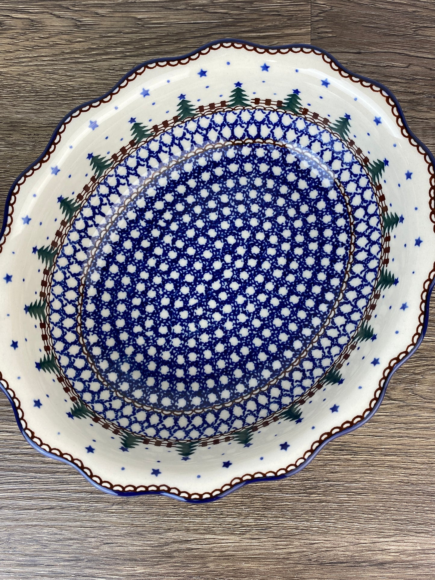 Scalloped Oval Bowl - Shape D78 - Pattern 340