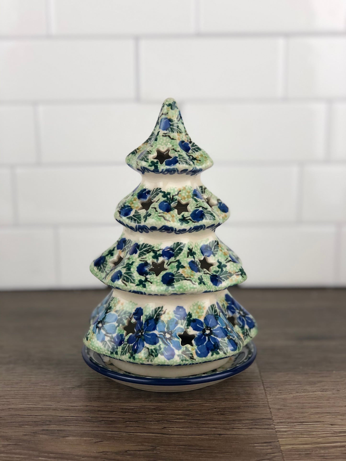 Medium Unikat Christmas Tree - Shape 513 - Pattern U2188