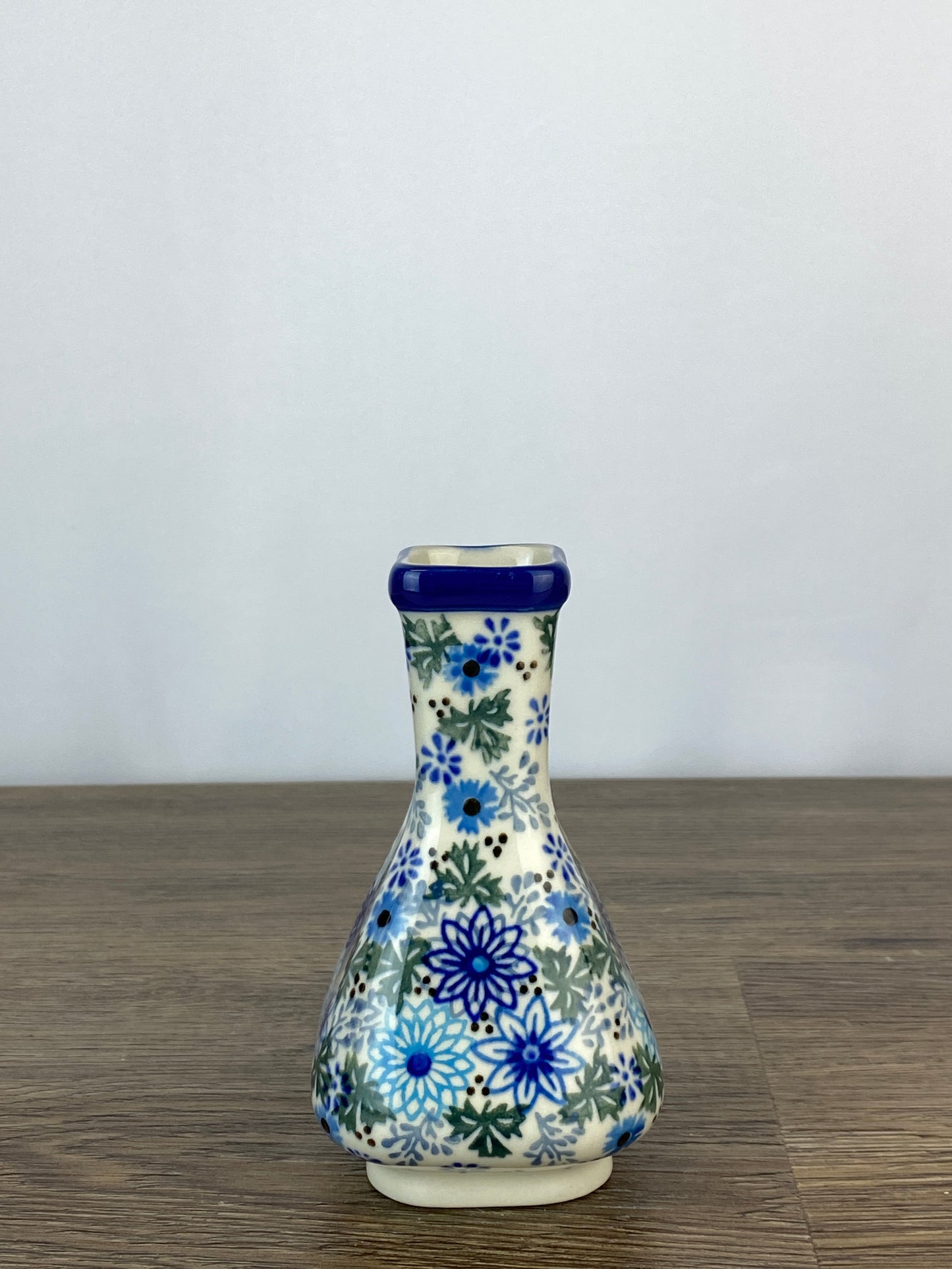 SALE Unikat Bud Vase - Shape 874 - Pattern U1685