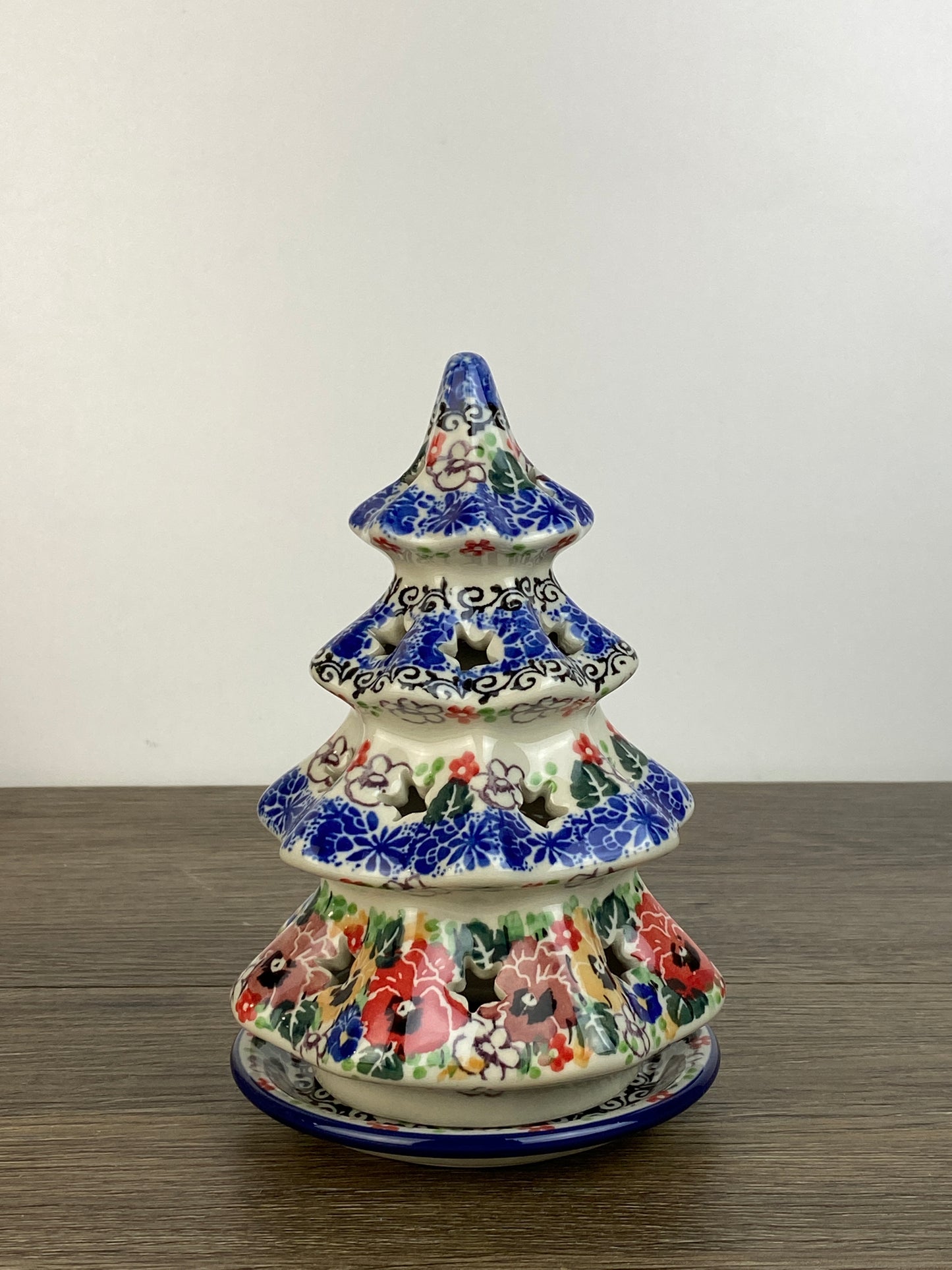 SALE Medium Unikat Christmas Tree - Shape 513 - Pattern U3638