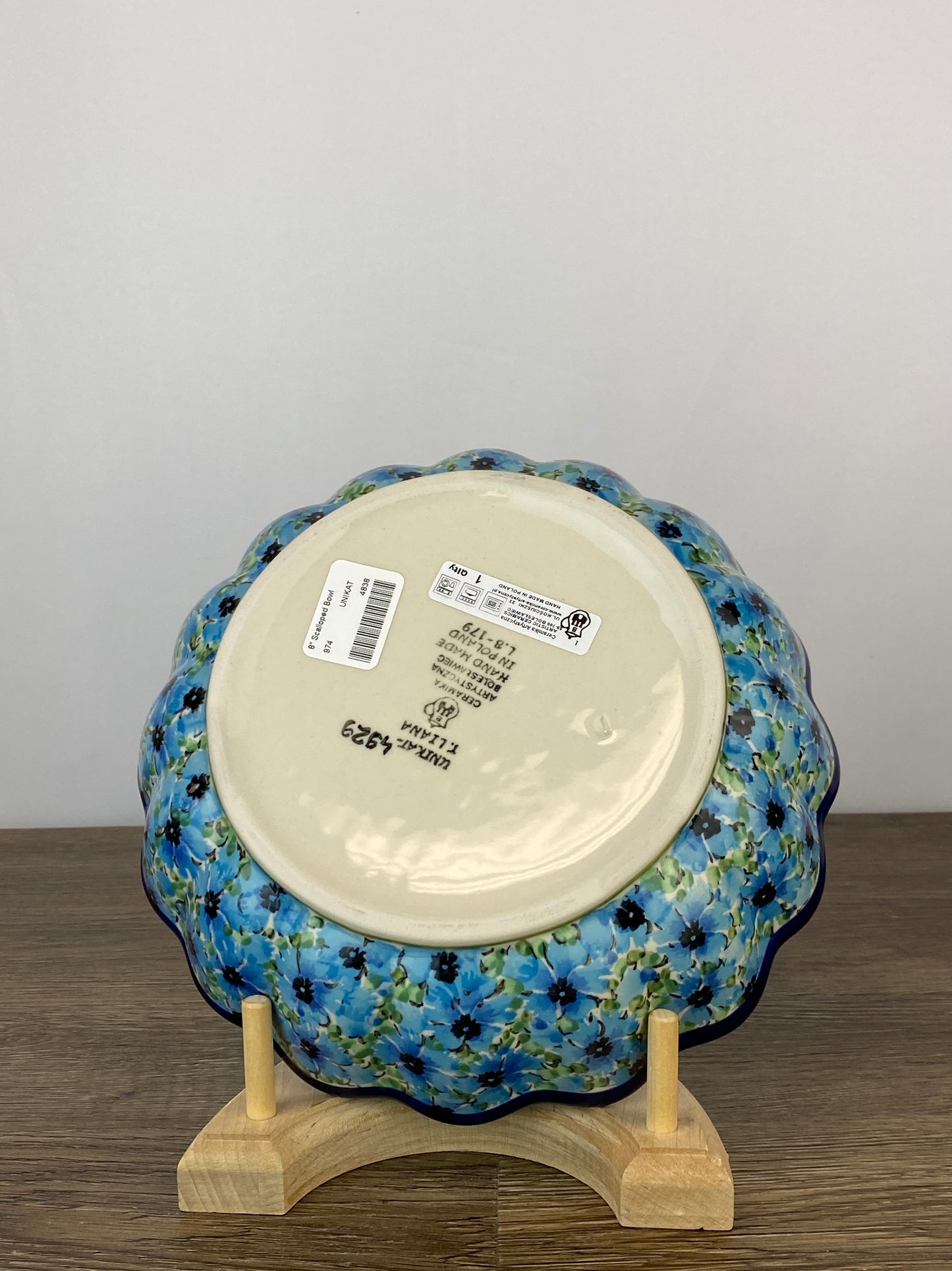 Unikat Scalloped Bowl - Shape 974 - Pattern U4929