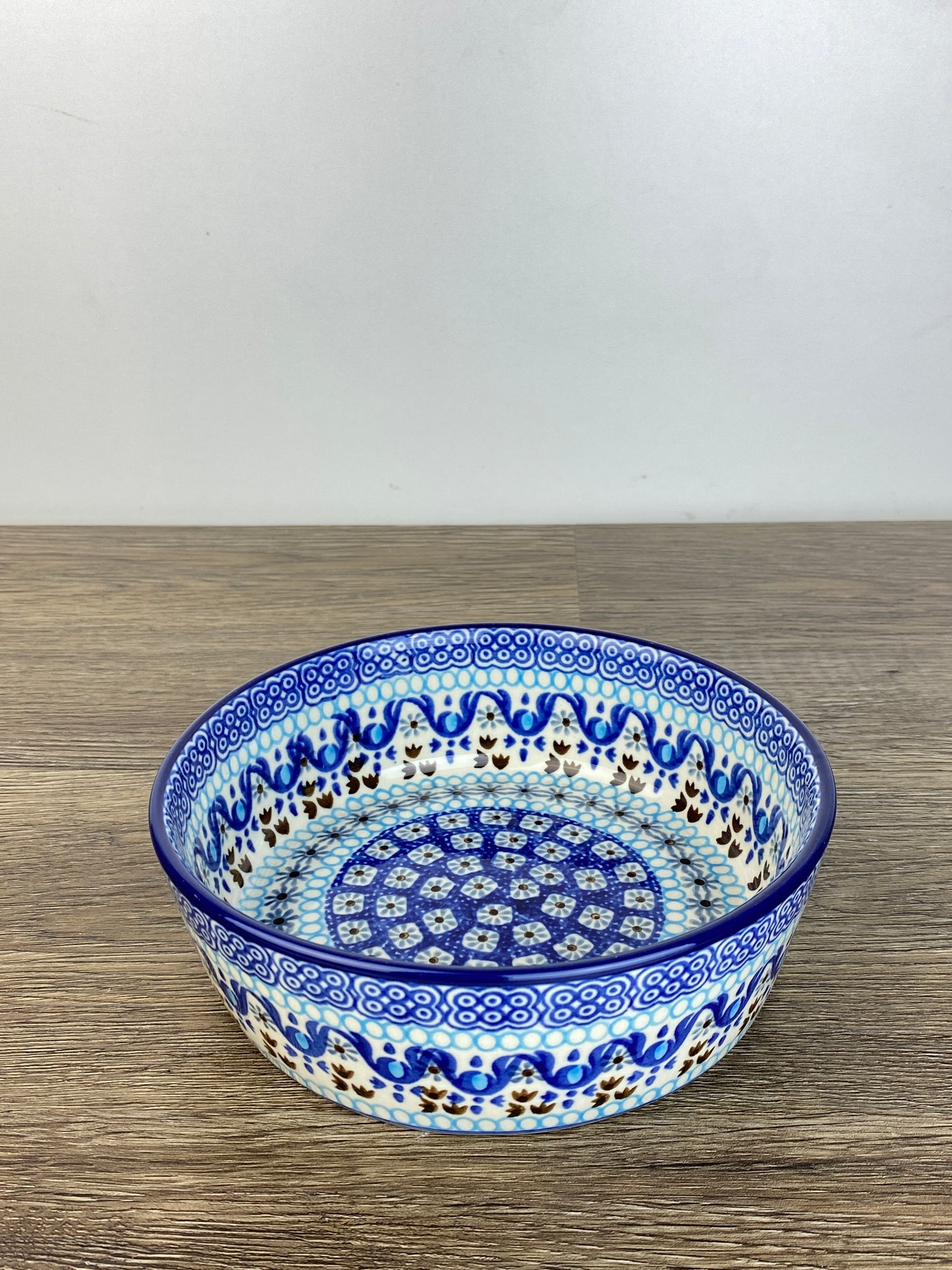 Straight Sided Bowl - Shape F19  - Pattern 1026